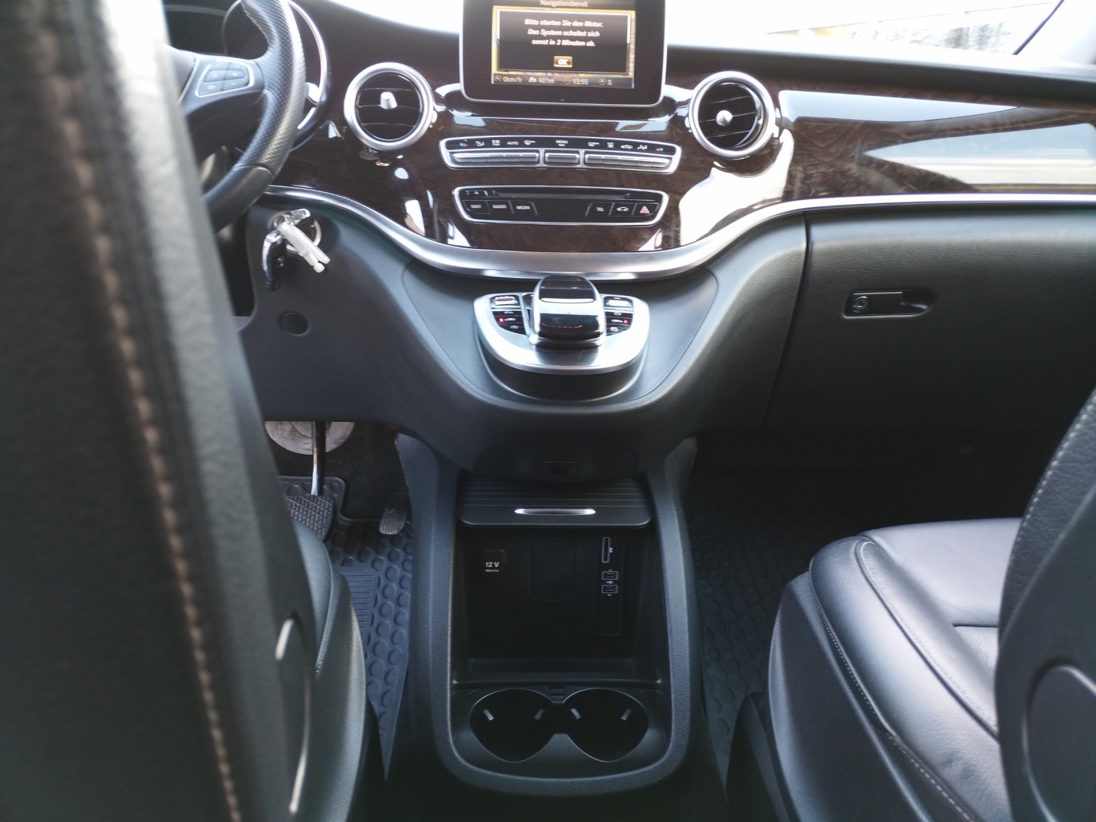 MERCEDES-BENZ V 250 d Avantgarde lang 4Matic 7G-Tronic-image-16