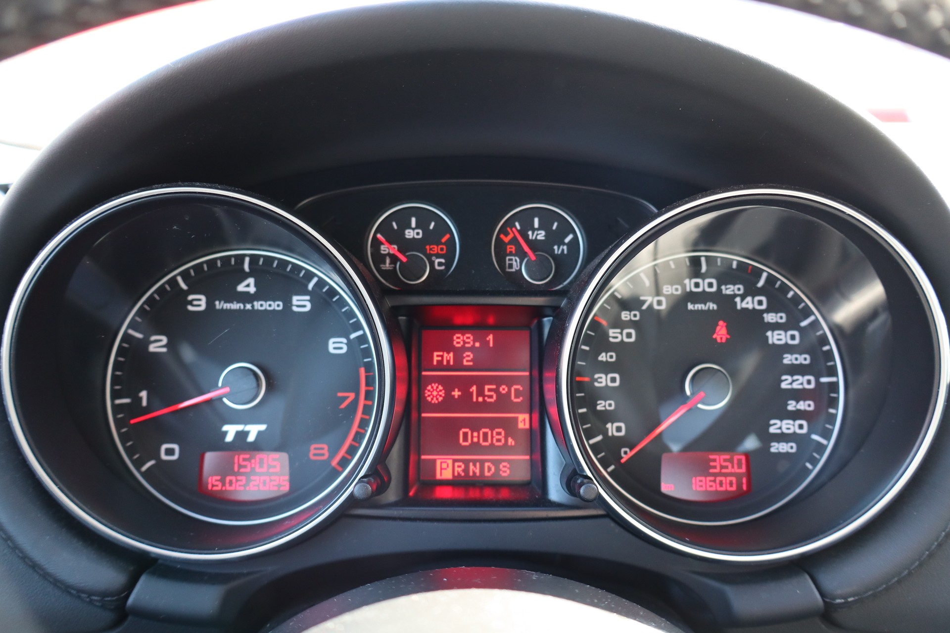 AUDI TT Coupé 3.2 quattro-image-6