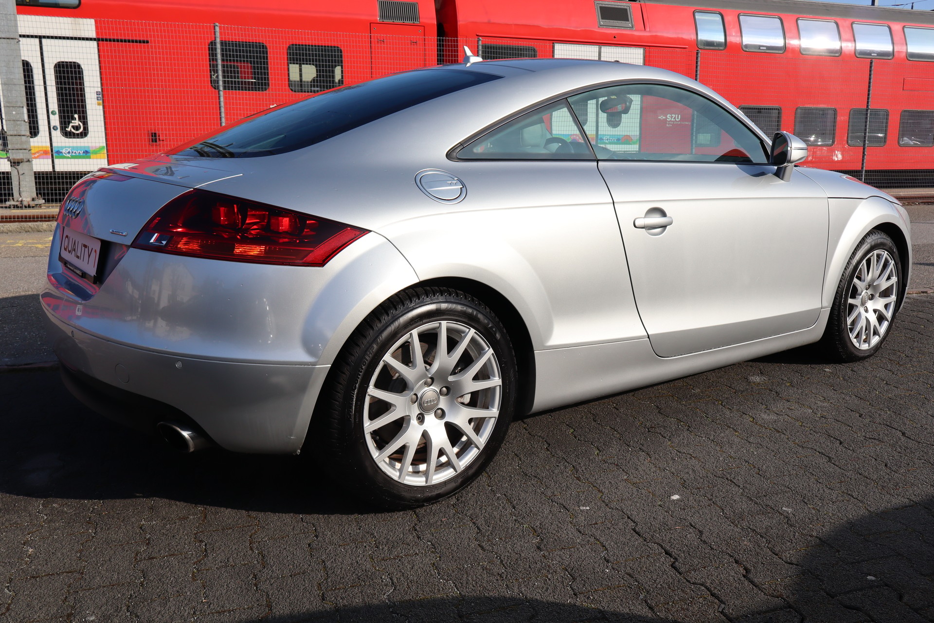 AUDI TT Coupé 3.2 quattro-image-2