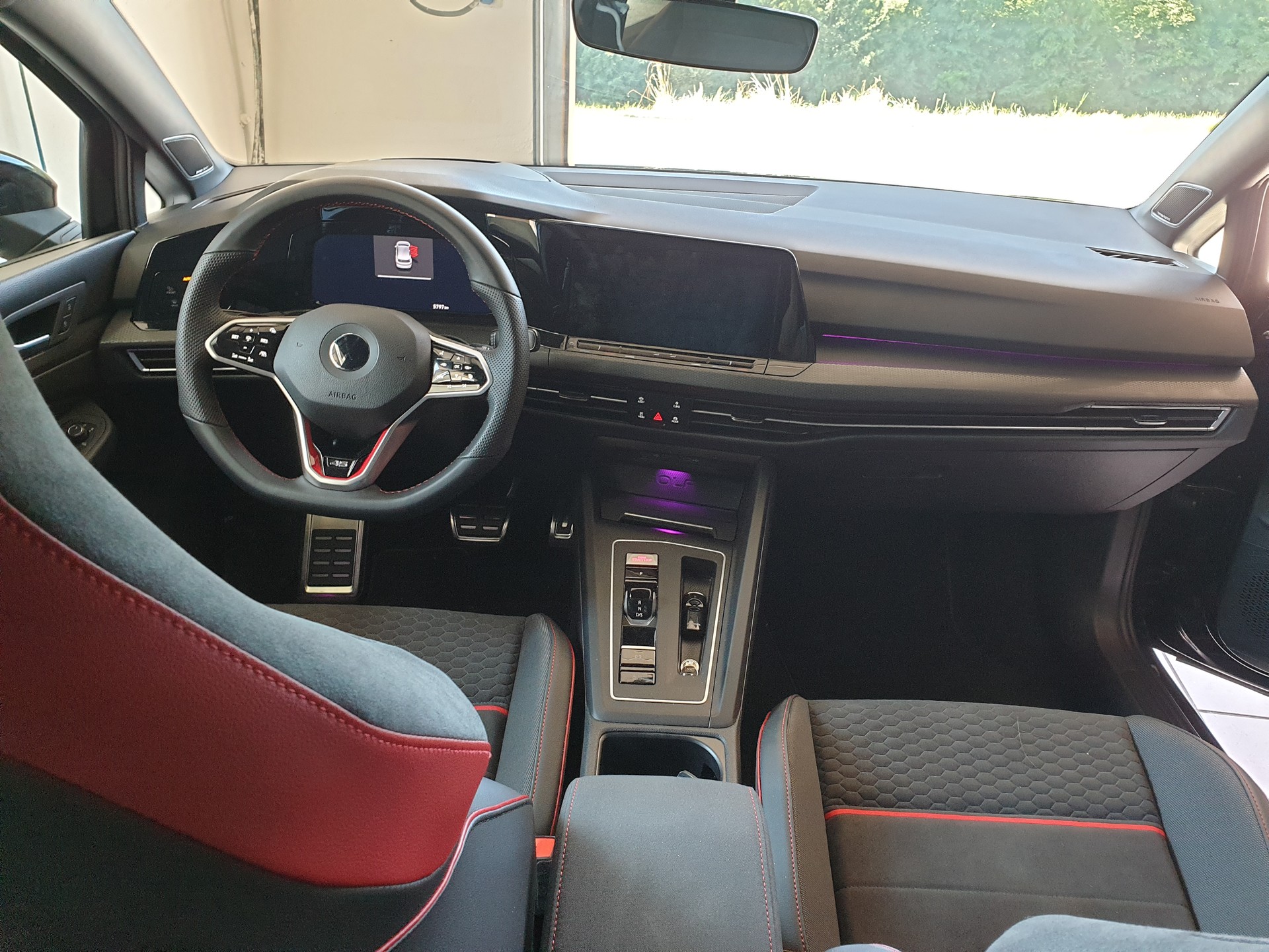 VW Golf 2.0 TSI GTI Clubsport 45 DSG-image-3