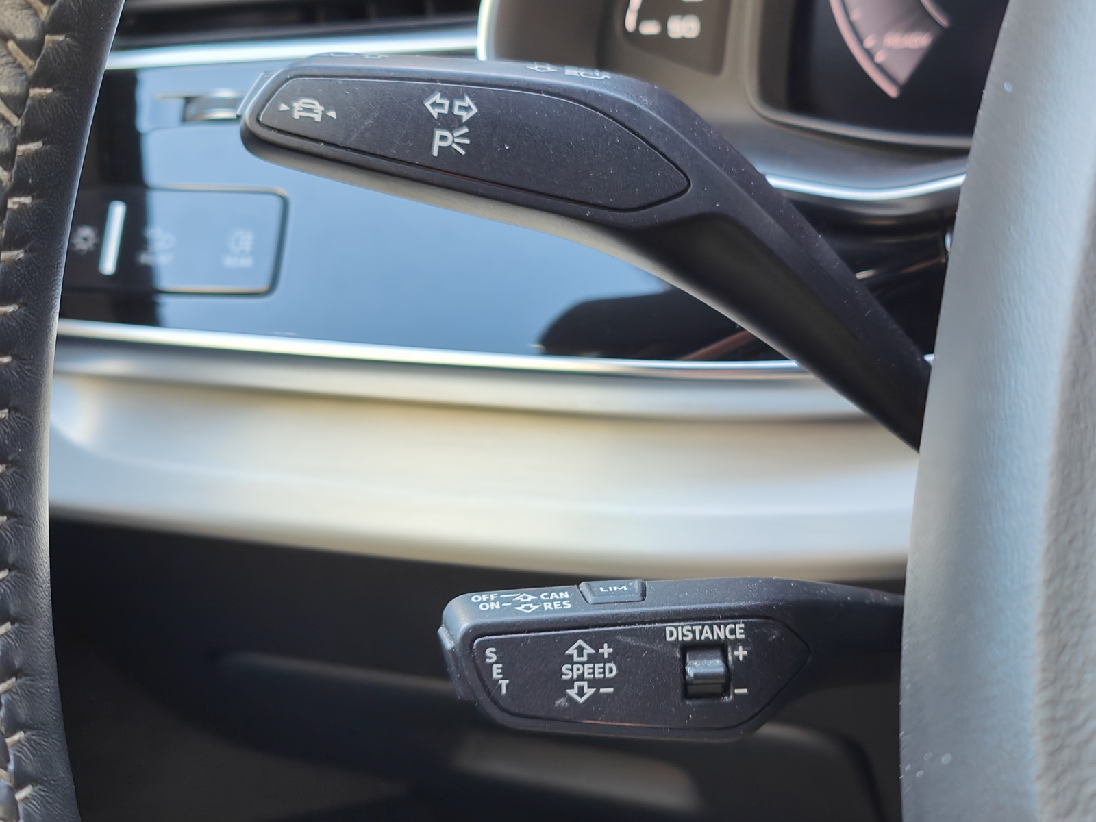 AUDI Q8 50 TDI quattro tiptronic-image-14
