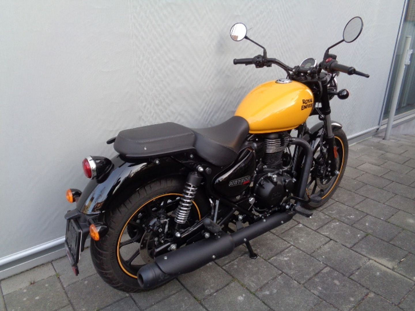ROYAL ENFIELD METEOR FIREBALL 350 E5-image-5