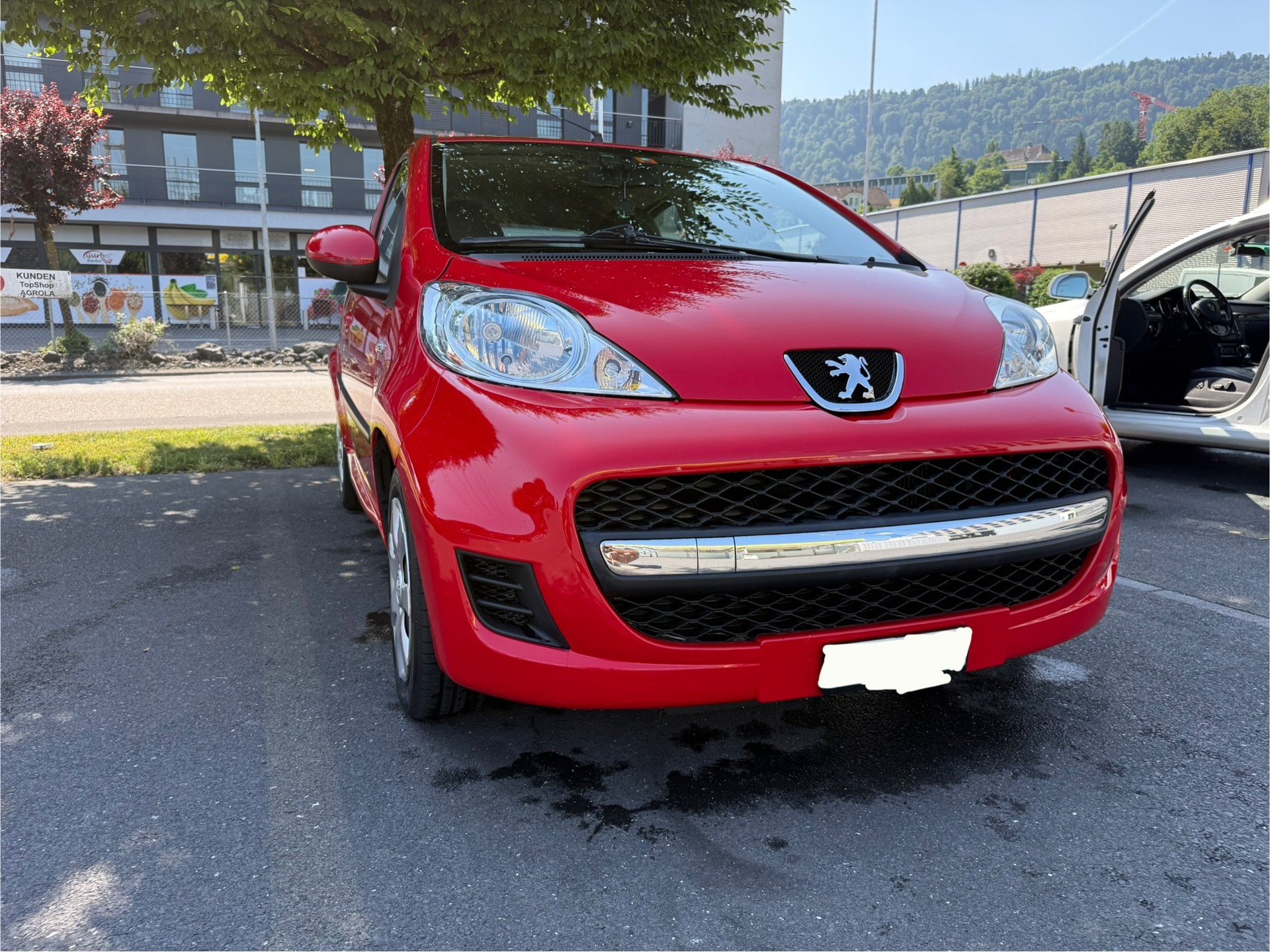 PEUGEOT 107 1.0 Trendy BMP5 CH FAHRZEUG-image-1