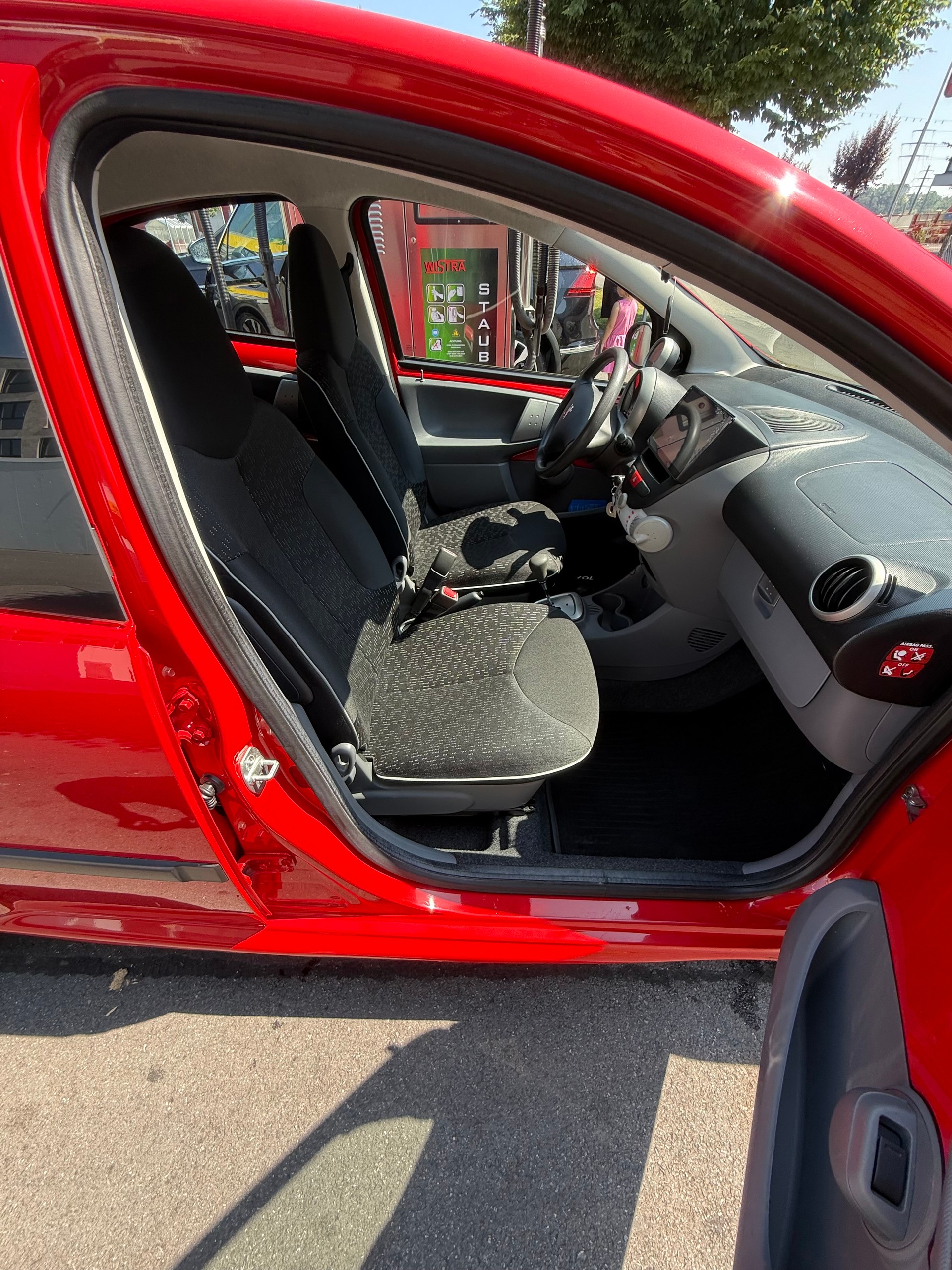 PEUGEOT 107 1.0 Trendy BMP5 CH FAHRZEUG-image-19