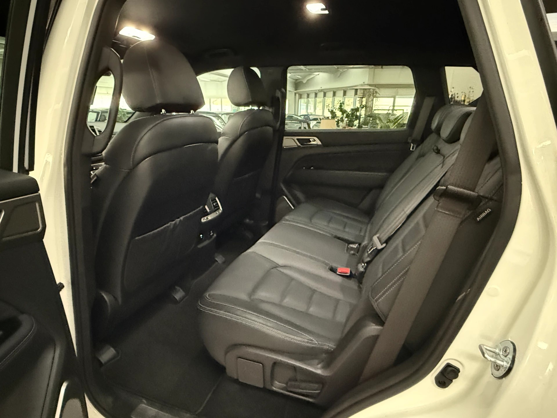 KGM-SsangYong 2.0 Sapphire 4WD BENZINA!-image-7