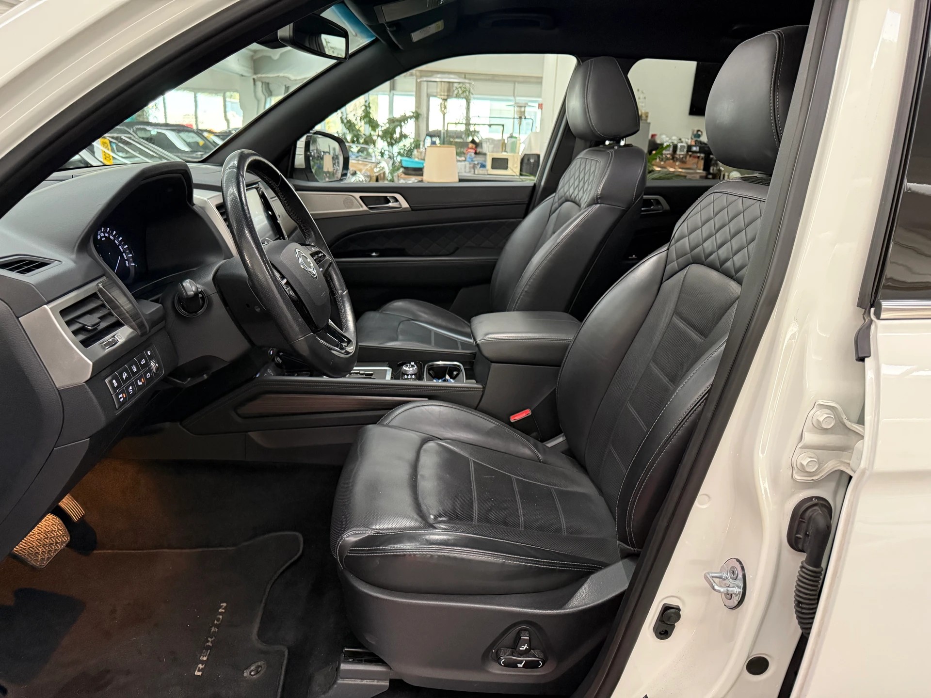 KGM-SsangYong 2.0 Sapphire 4WD BENZINA!-image-5