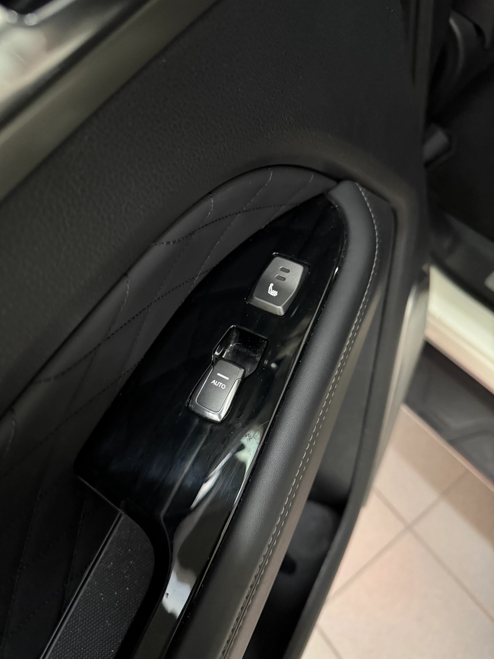 KGM-SsangYong 2.0 Sapphire 4WD BENZINA!-image-6