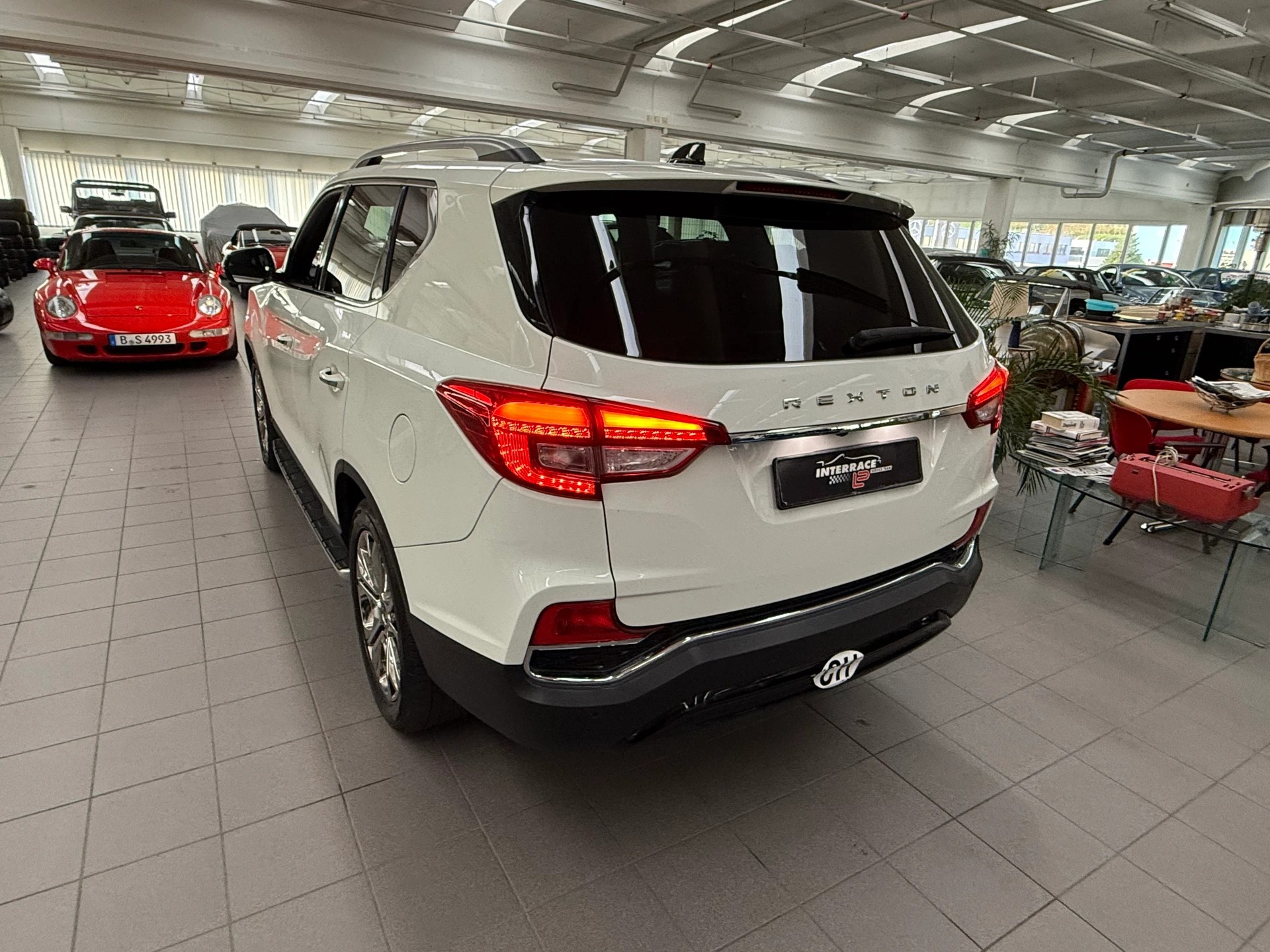 KGM-SsangYong 2.0 Sapphire 4WD BENZINA!-image-2