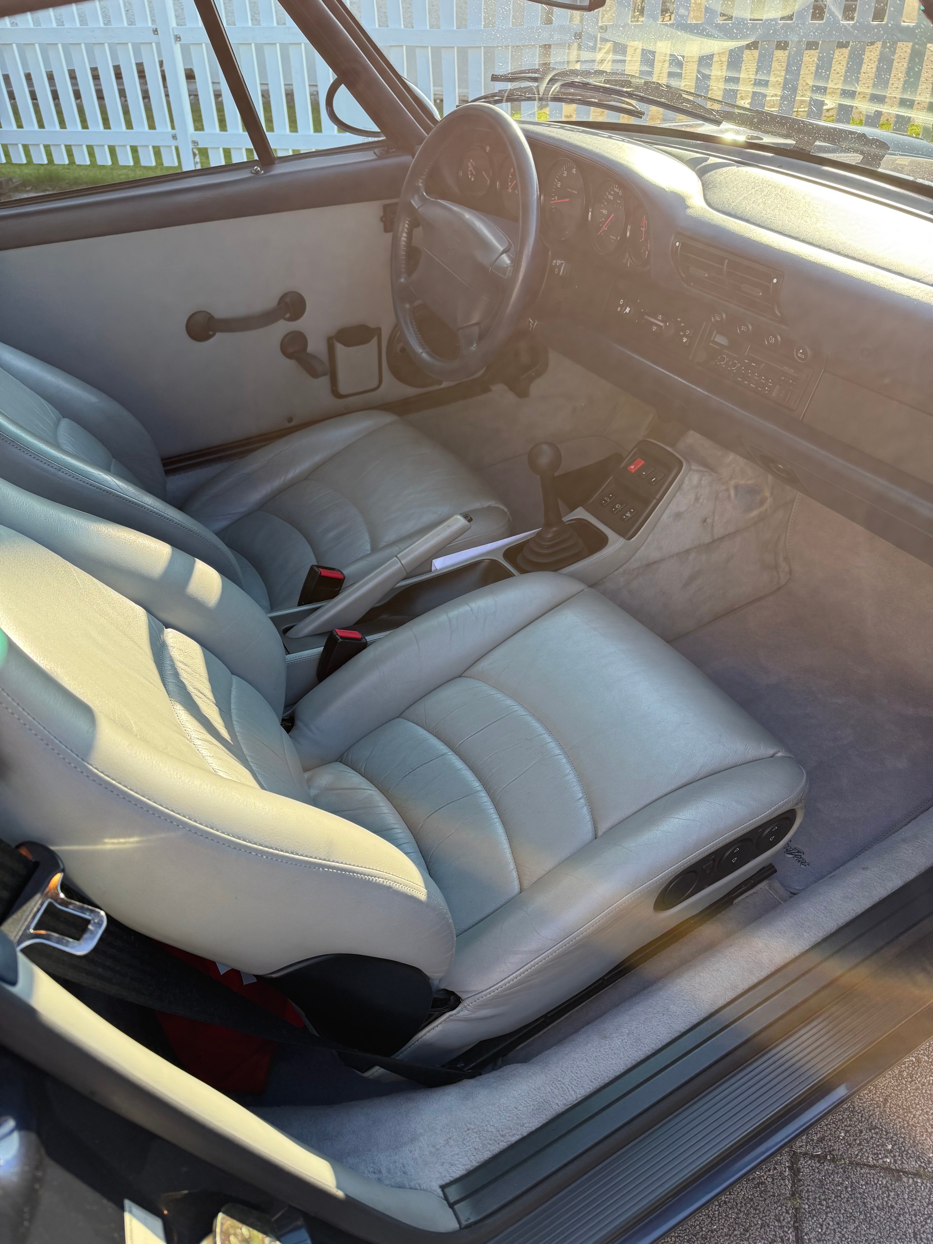 PORSCHE 911 (C4) RS Style-image-6