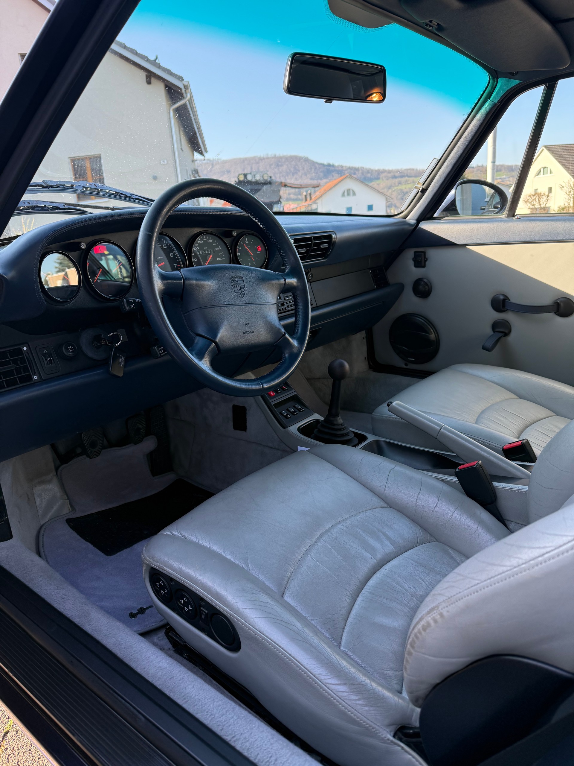 PORSCHE 911 (C4) RS Style-image-5