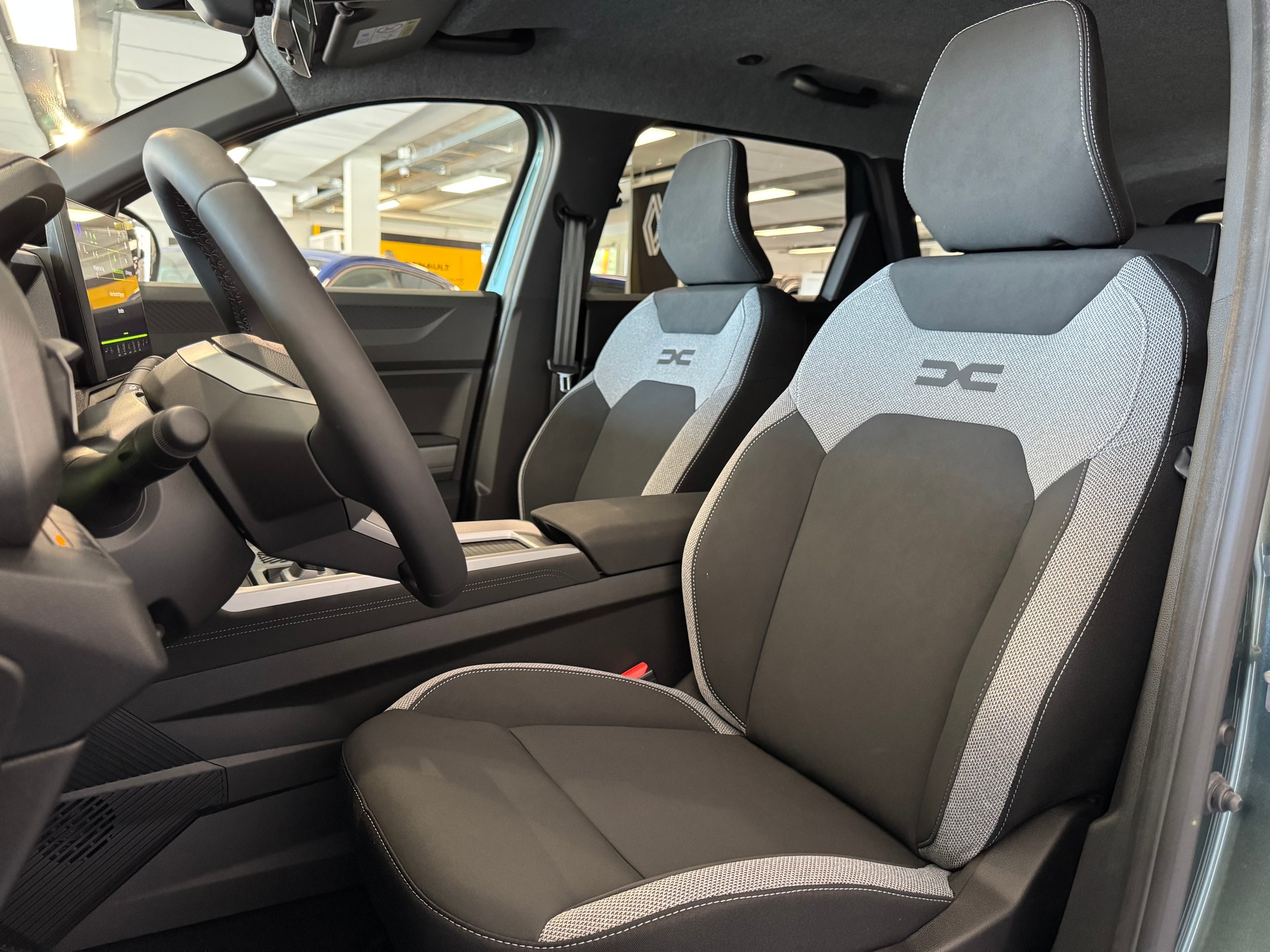 DACIA BIGSTER journey hybrid 155-image-15