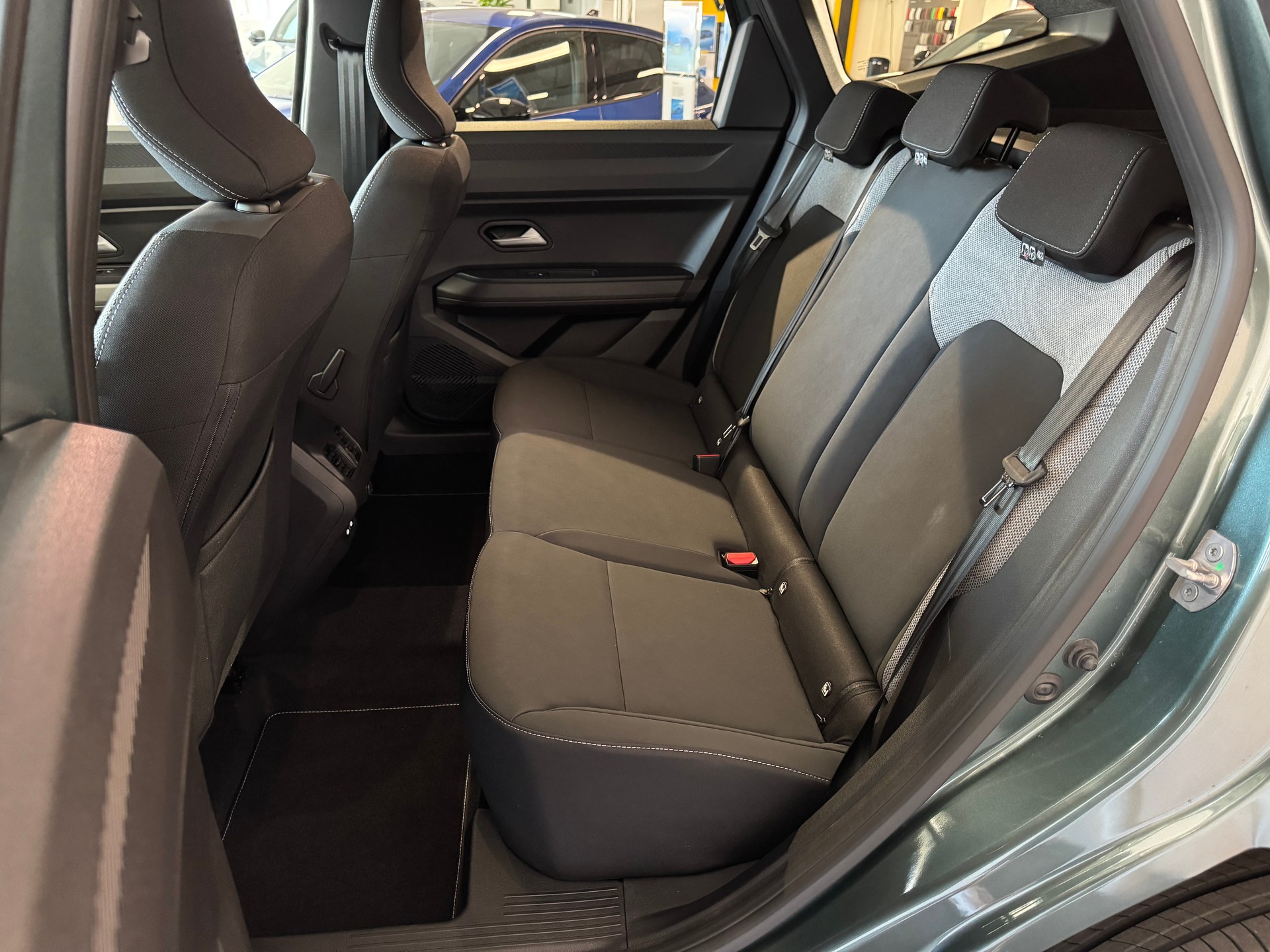 DACIA BIGSTER journey hybrid 155-image-21