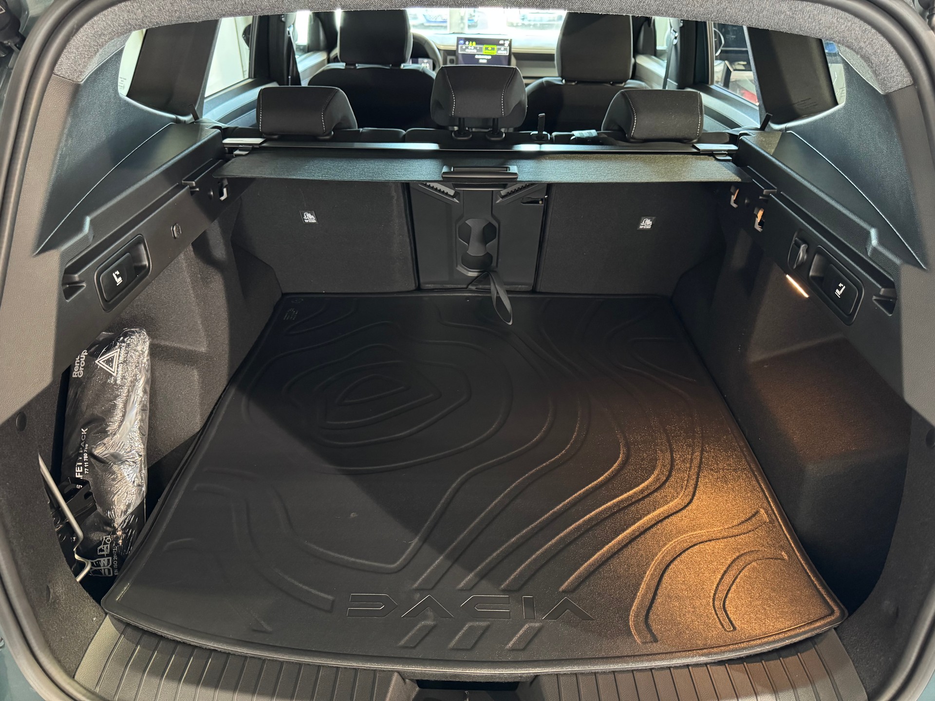 DACIA BIGSTER journey hybrid 155-image-23