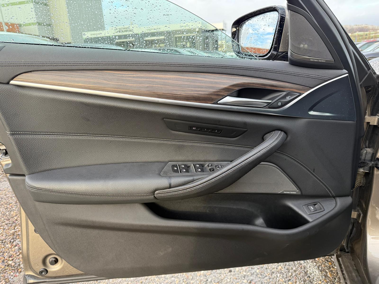 BMW 540d xDrive Touring-image-22