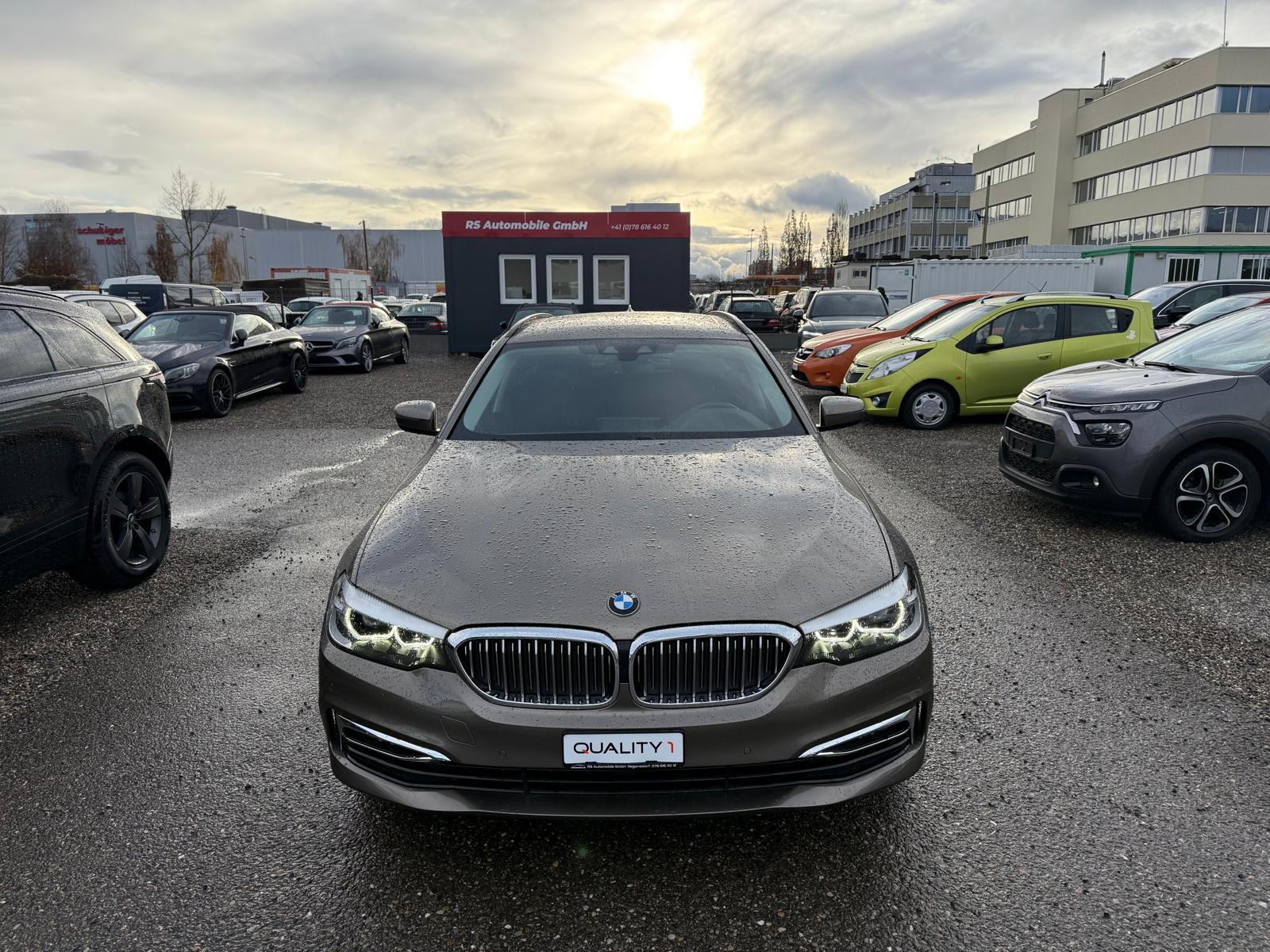 BMW 540d xDrive Touring-showroom-element-3