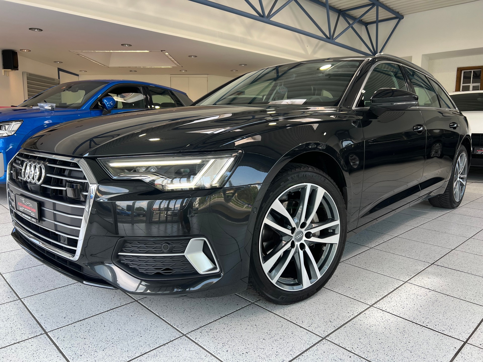 AUDI A6 Avant 40 TDI Sport Attraction quattro S-tronic (CHF 317.75/Monat)