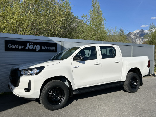 TOYOTA Hilux 2.8d Comf. DC 4x4-image-0