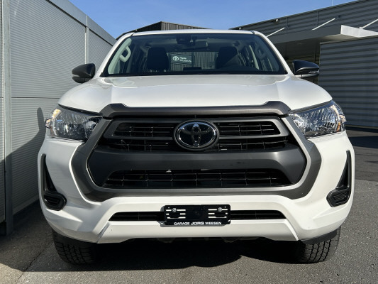 TOYOTA Hilux 2.8d Comf. DC 4x4-image-1