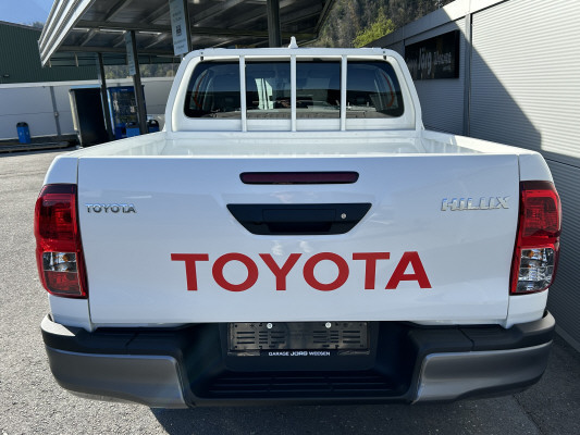 TOYOTA Hilux 2.8d Comf. DC 4x4-image-4