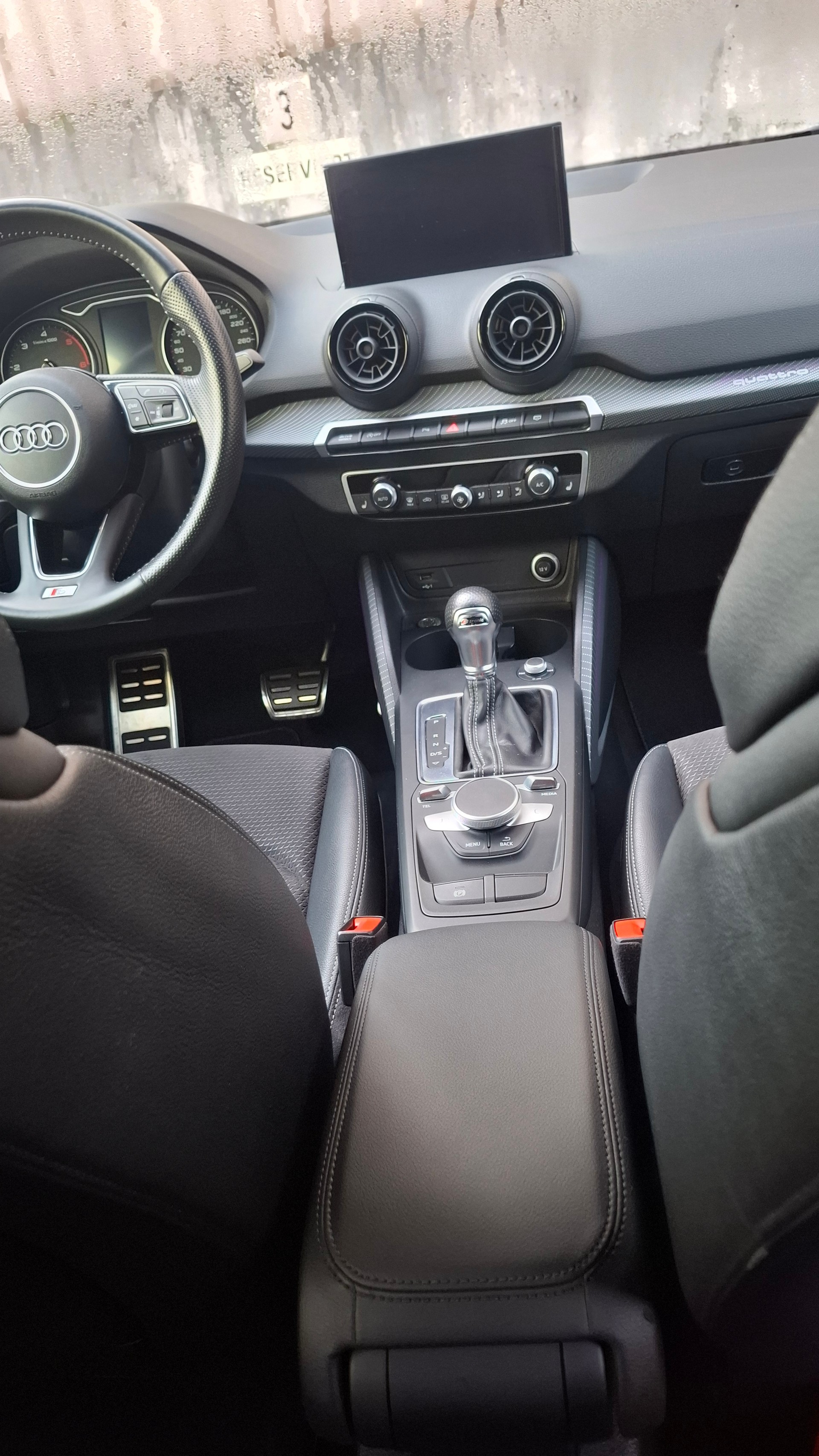 AUDI Q2 2.0 TDI sport quattro S-tronic-image-1