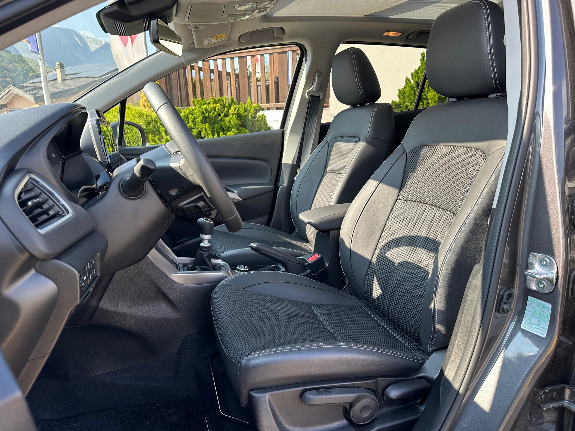 SUZUKI S-Cross 1.4 16V Compact+ MHD 4WD-image-8
