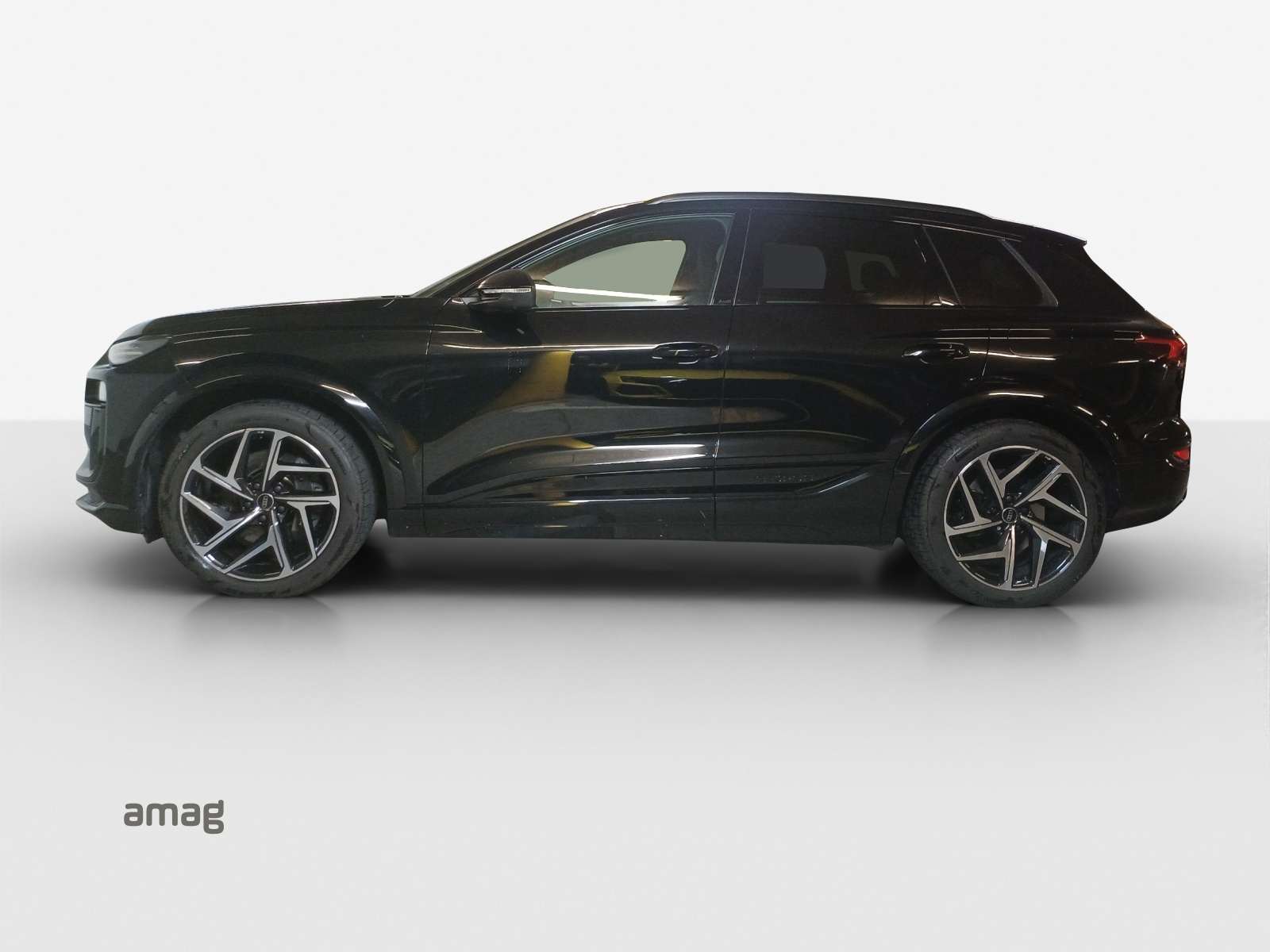 AUDI SQ6 e-tron quattro-image-1