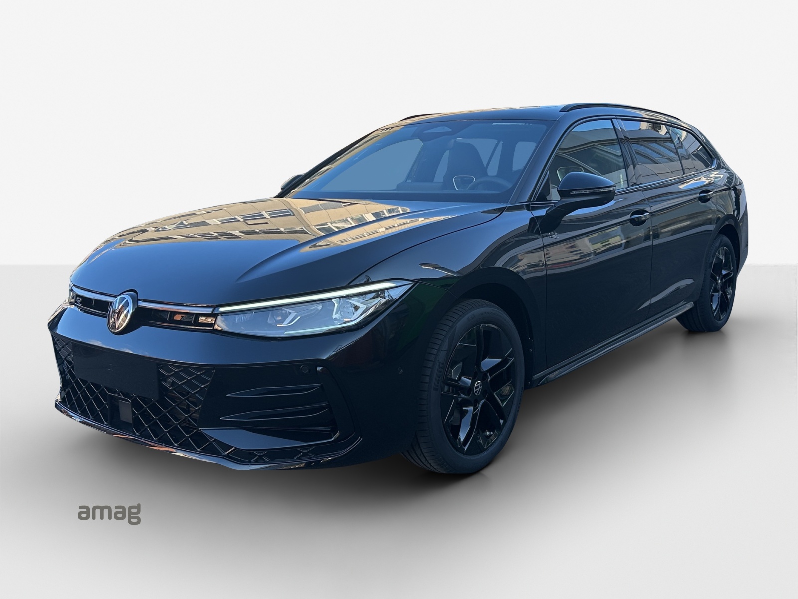 VW Passat Variant 2.0 TDI evo R-Line DSG-image-0