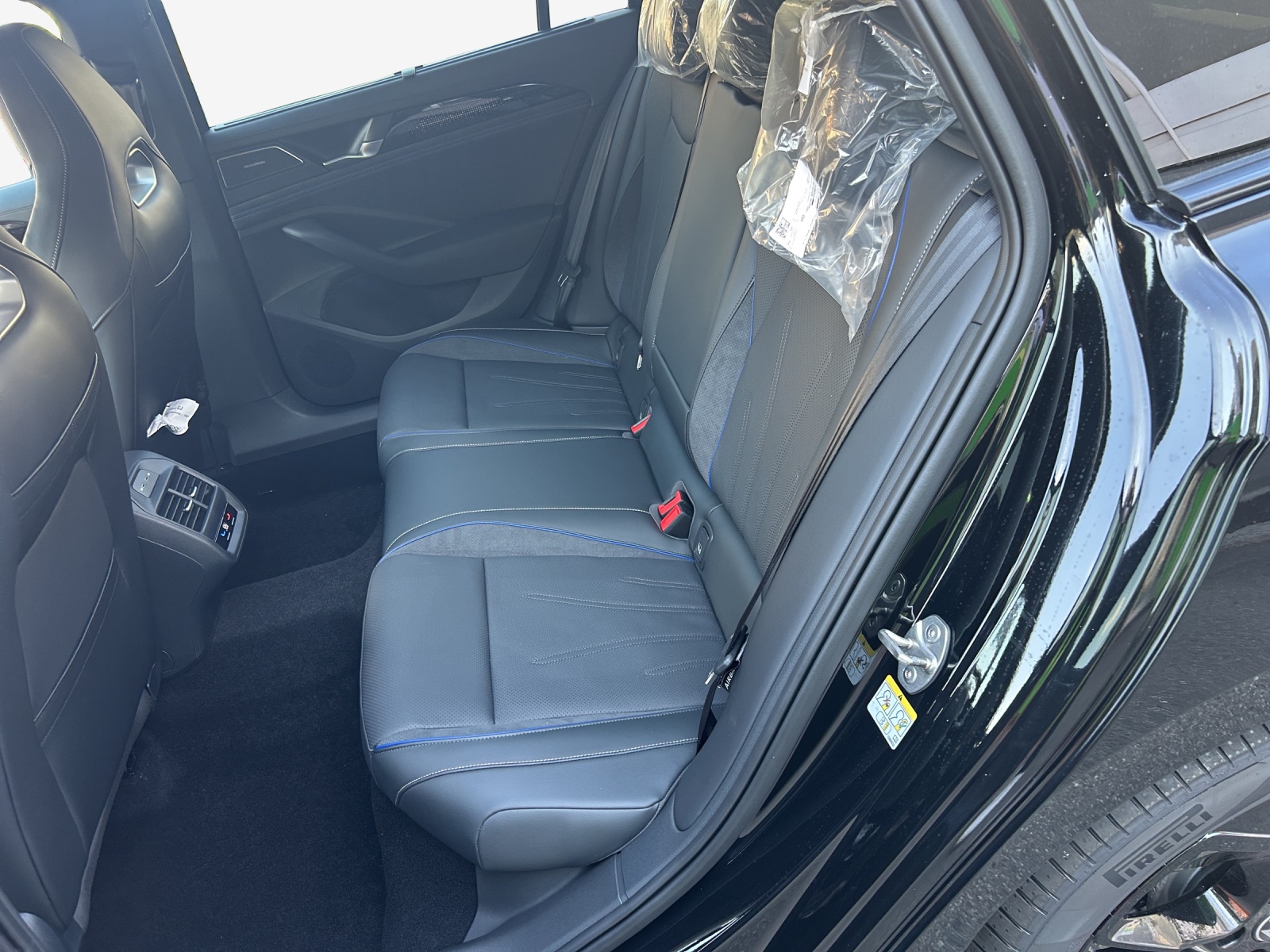 VW Passat Variant 2.0 TDI evo R-Line DSG-image-11