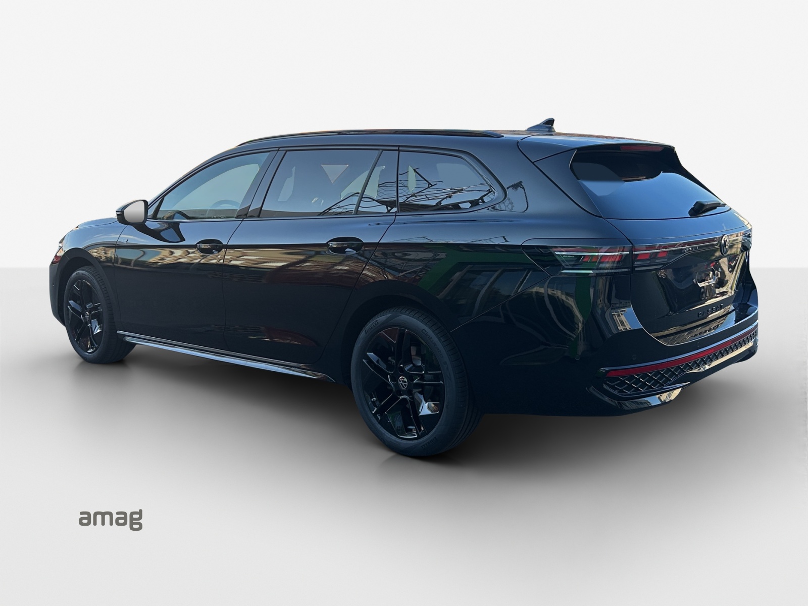 VW Passat Variant 2.0 TDI evo R-Line DSG-image-2