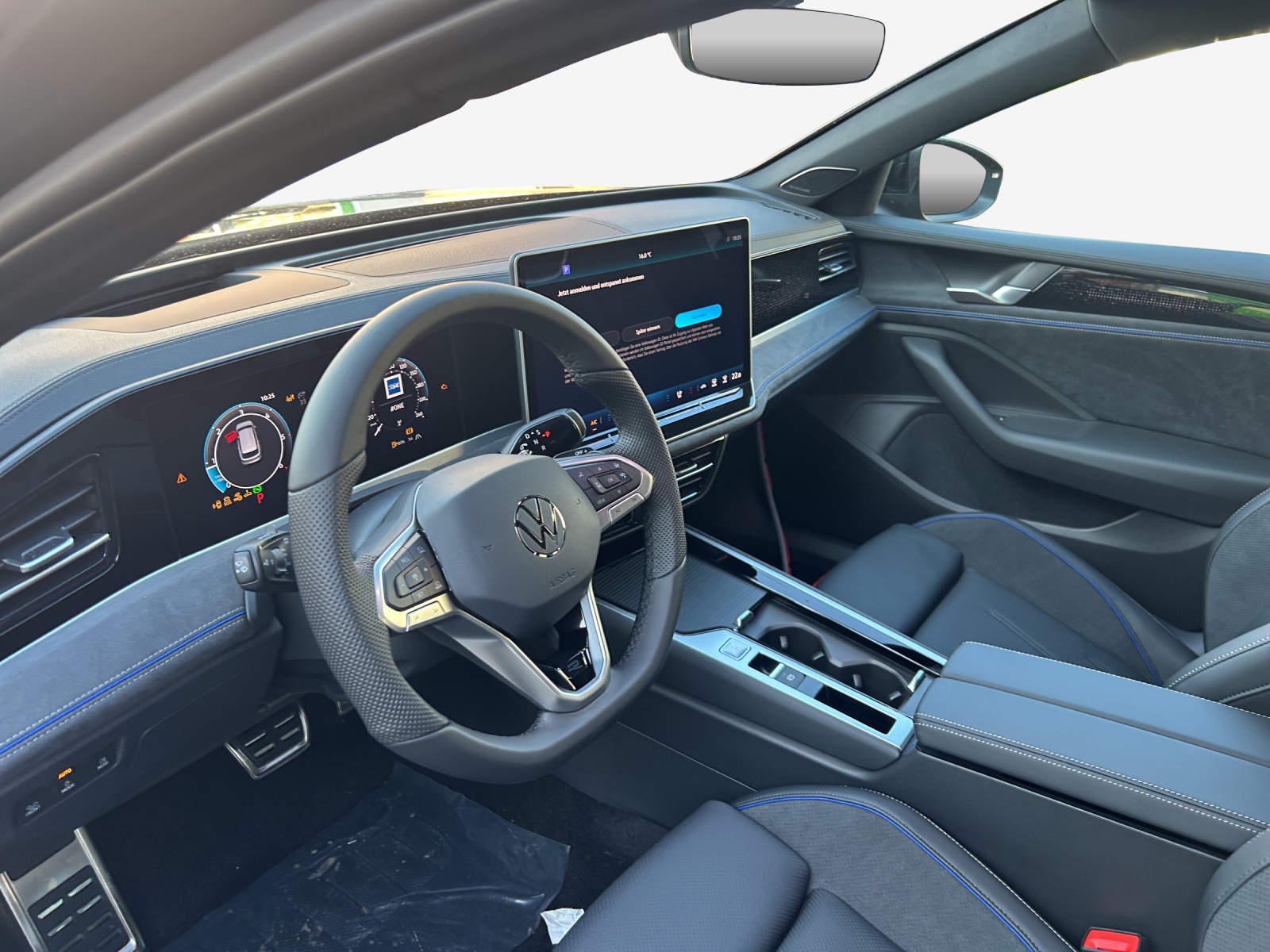VW Passat Variant 2.0 TDI evo R-Line DSG-image-9