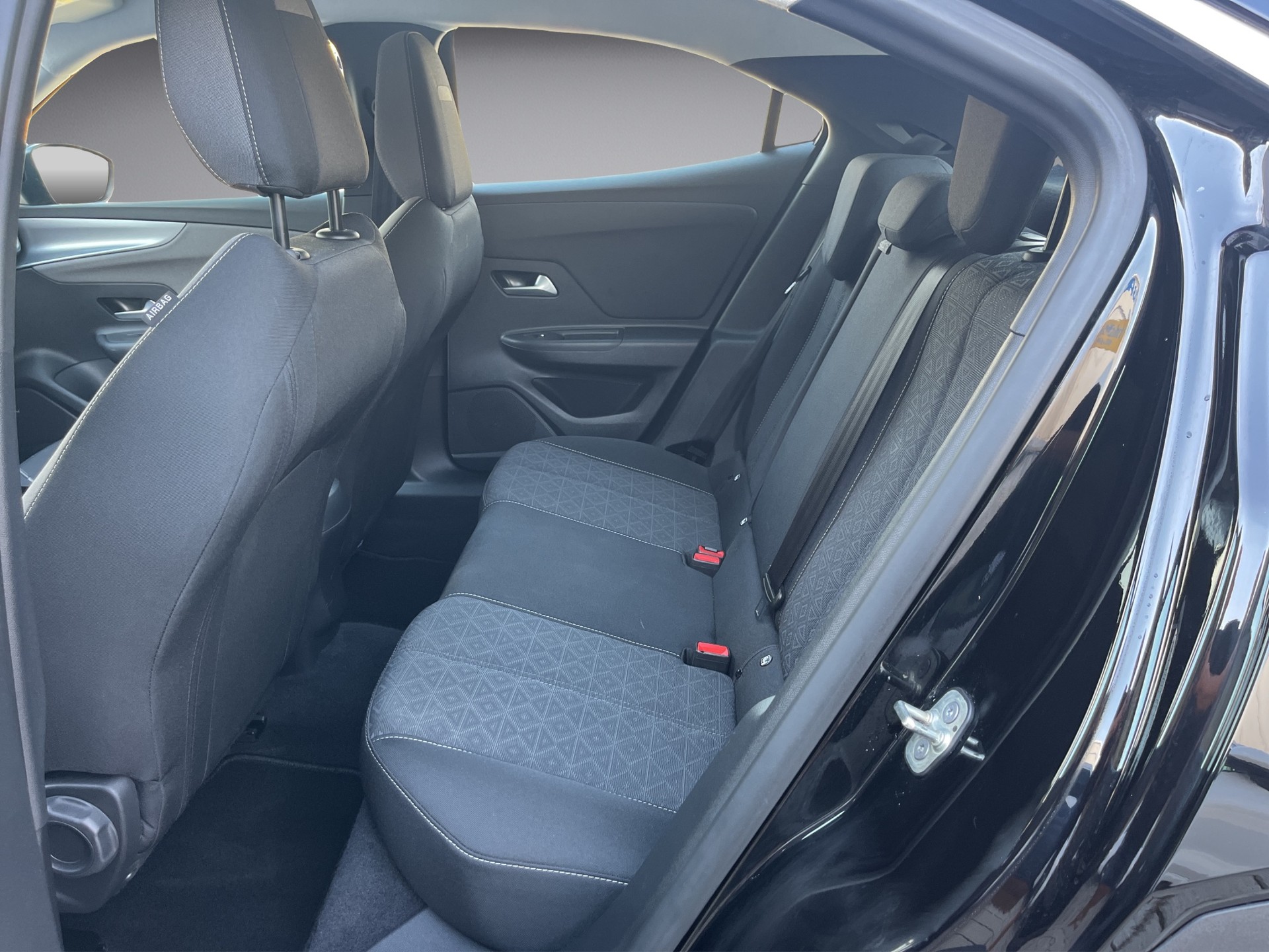 OPEL Mokka 1.2 Direct Injection Turbo Edition-image-9