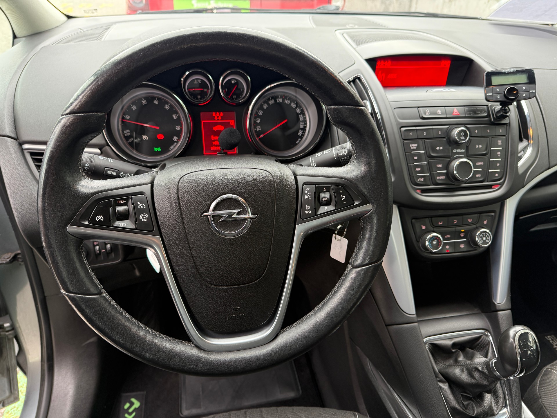 OPEL Zafira Tourer 1.4i 16V Turbo Sport-image-9