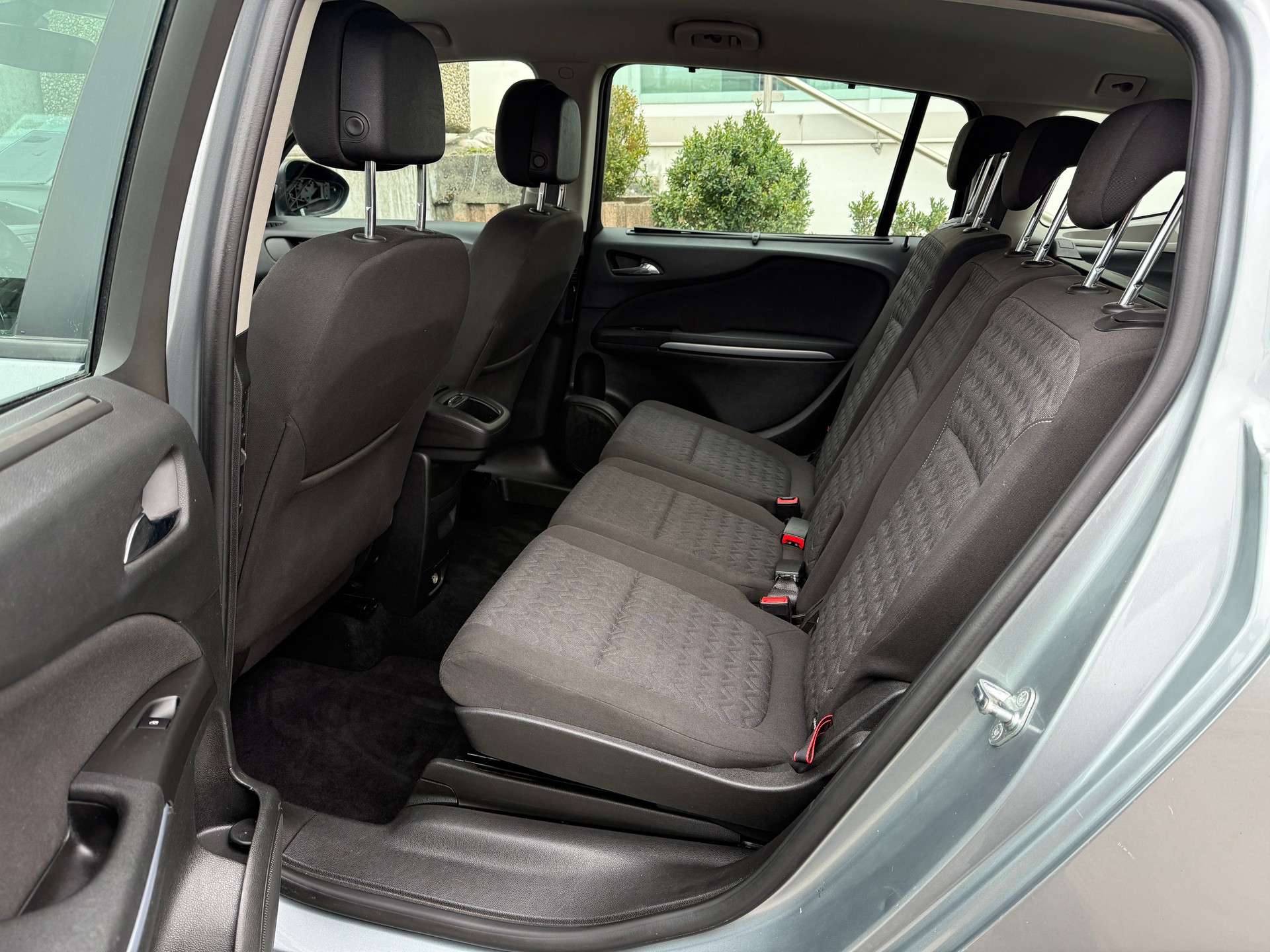 OPEL Zafira Tourer 1.4i 16V Turbo Sport-image-23