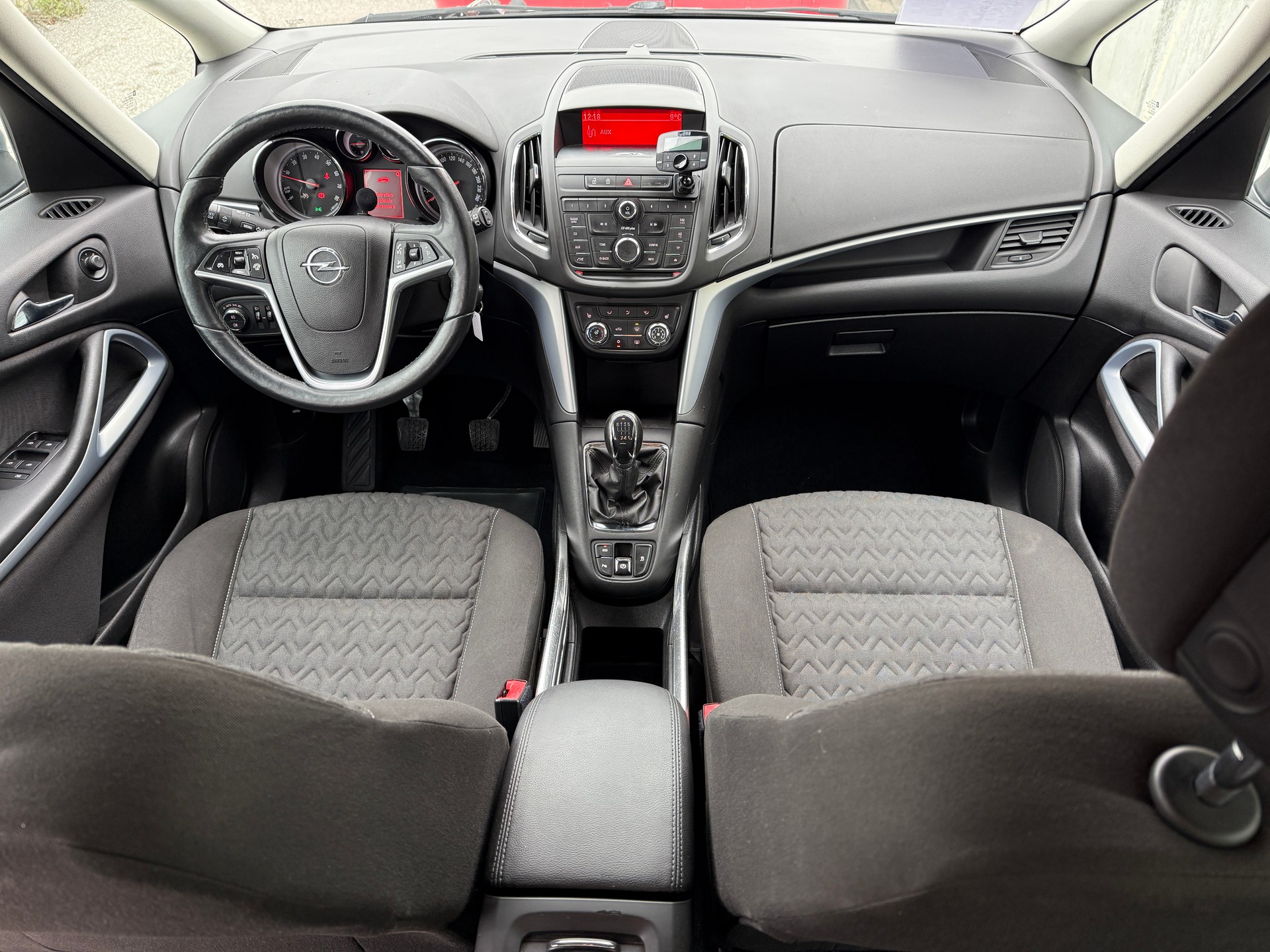 OPEL Zafira Tourer 1.4i 16V Turbo Sport-image-8