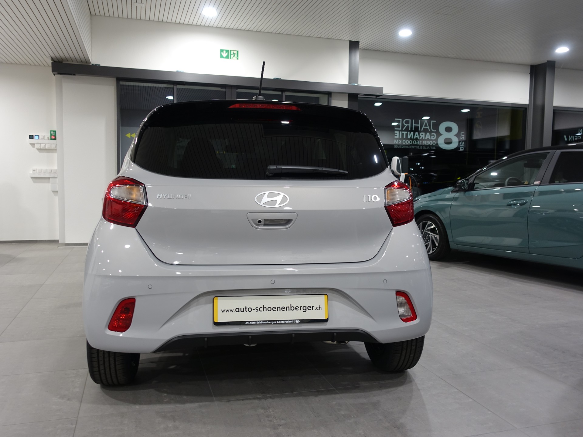 HYUNDAI i10 1.2 Amplia Automat-image-3