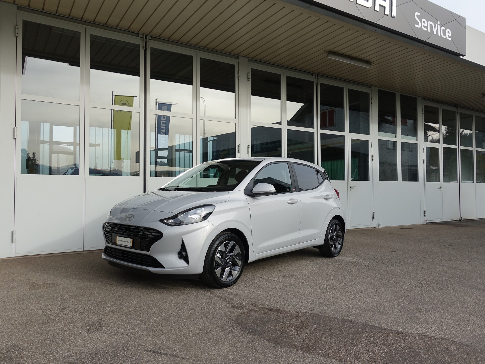 HYUNDAI i10 1.2 Amplia Automat-image-15