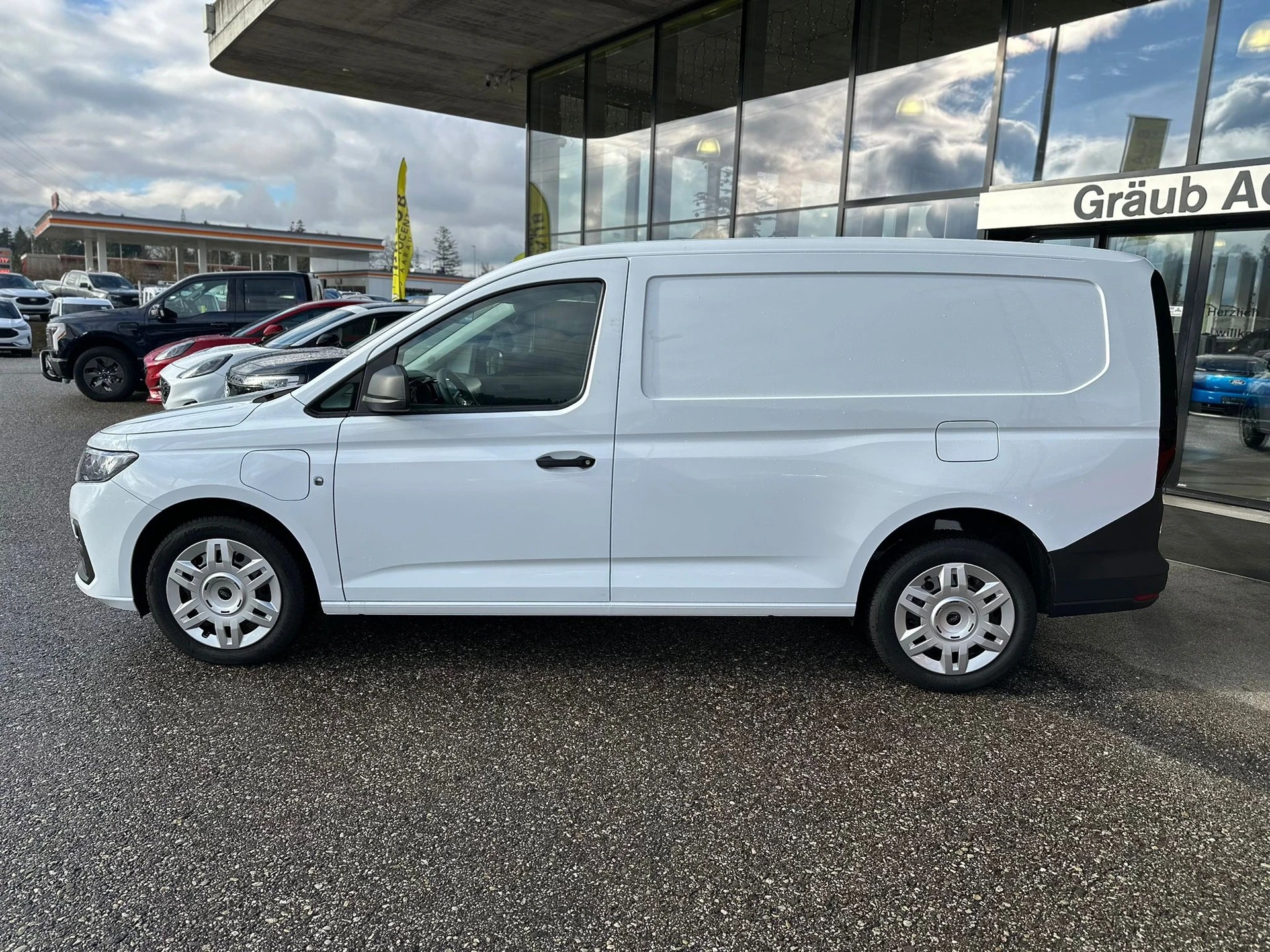 FORD Grand Transit Connect Kasten 1.5 EcoBoost PHEV Trend 0.99% Leasing-image-4