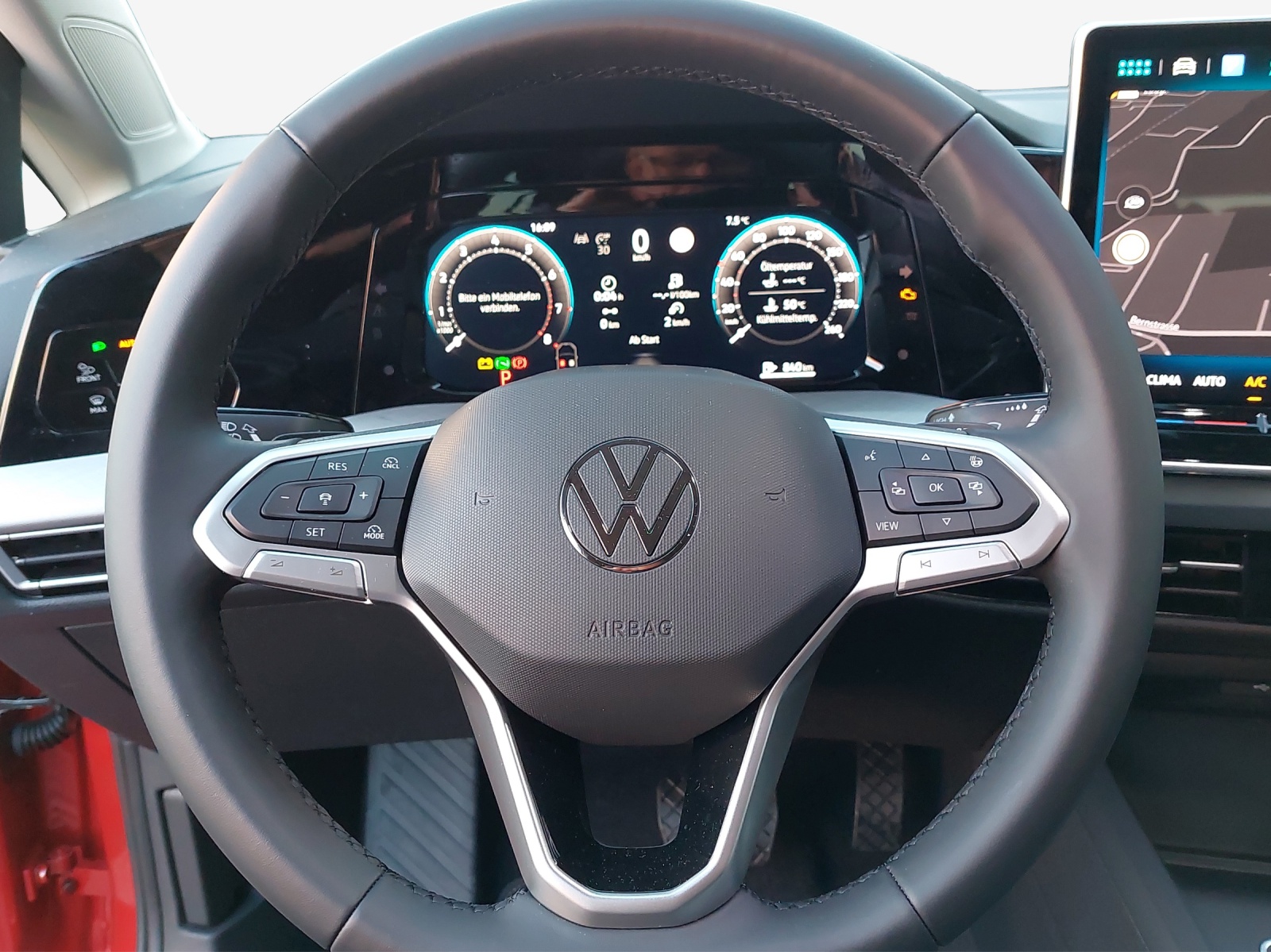 VW Golf 1.5 e TSI mHEV United DSG-image-9