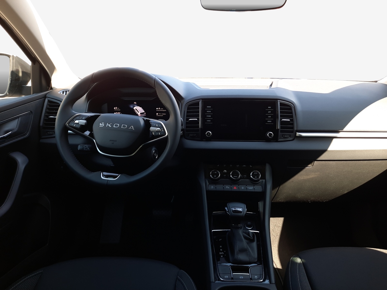 SKODA Karoq 2.0 TDI CR Selection 4x4 DSG-image-8