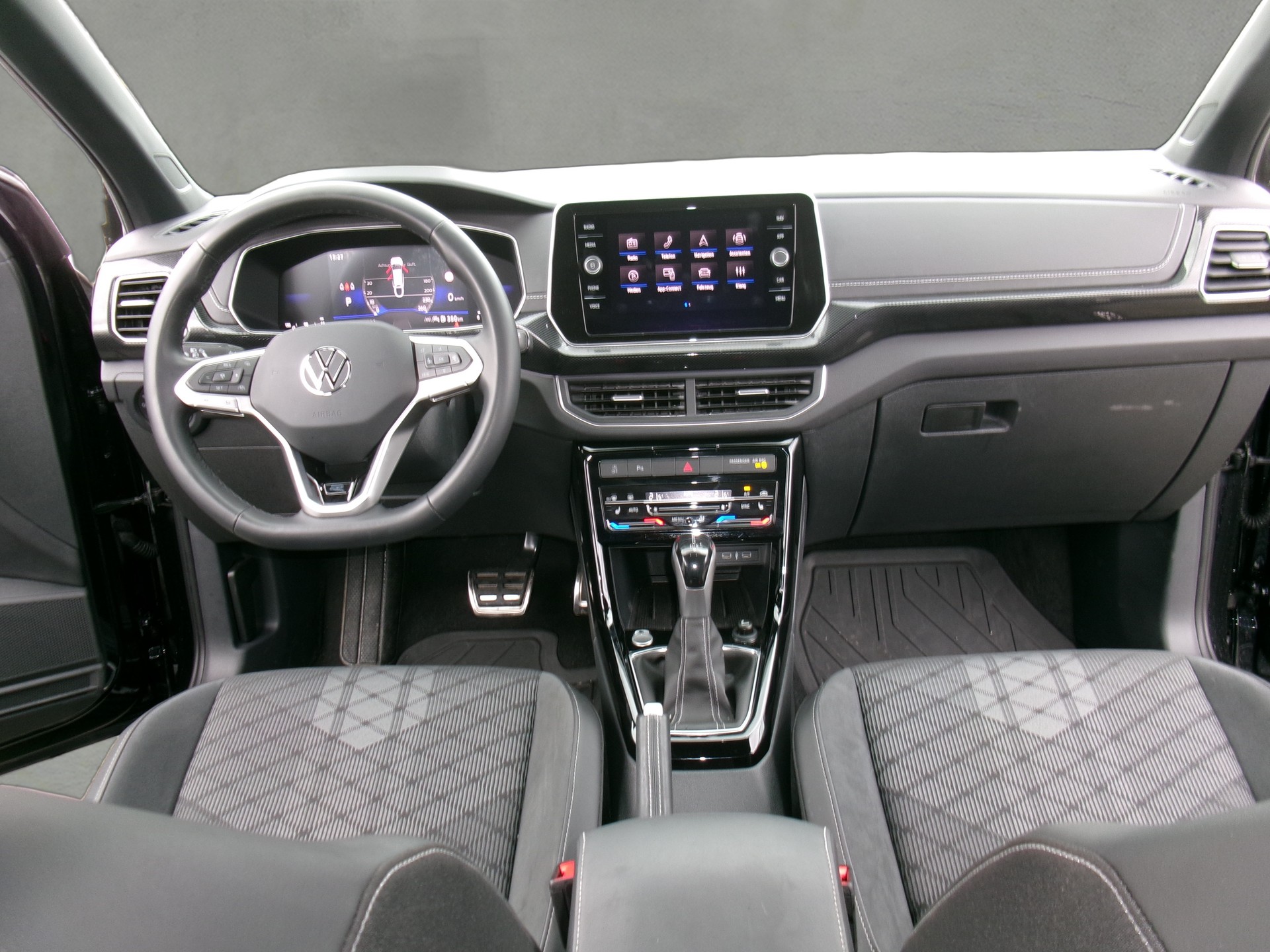 VW T-Cross 1.5 TSI EVO ACT R-Line DSG-showroom-element-3