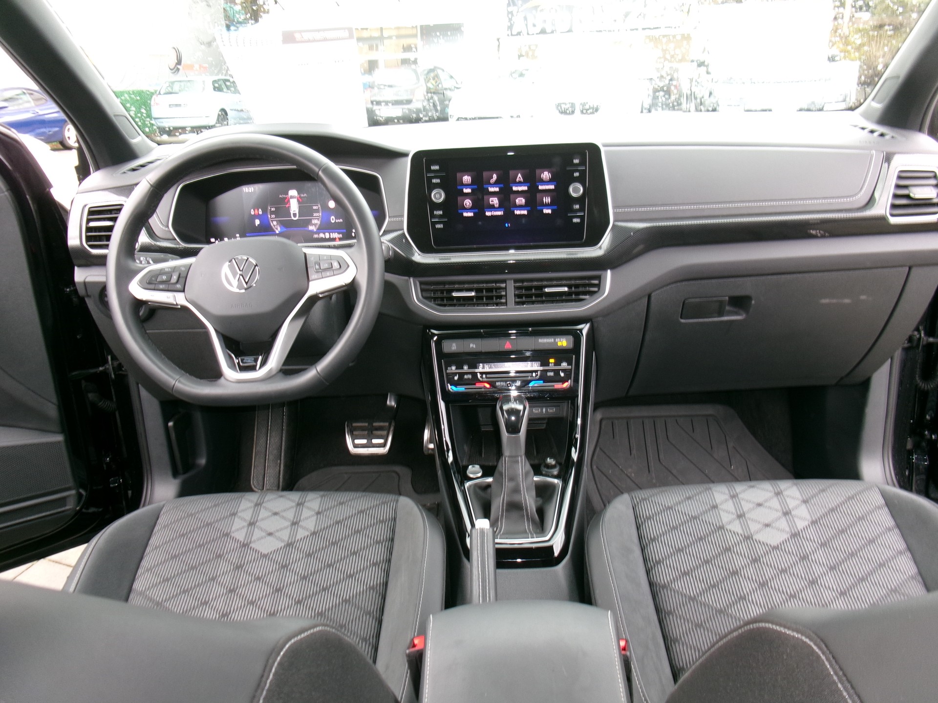 VW T-Cross 1.5 TSI EVO ACT R-Line DSG-image-3