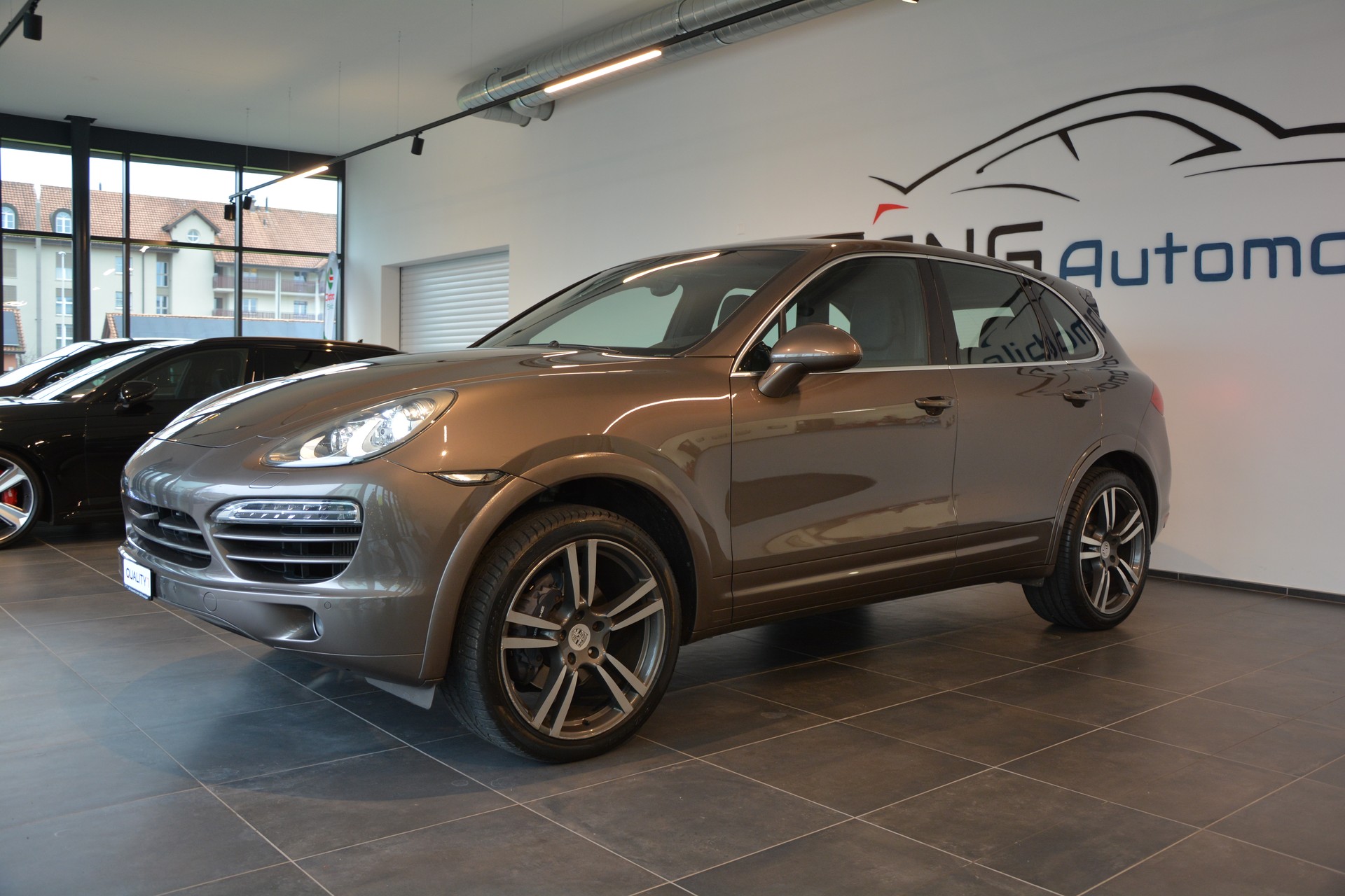 PORSCHE Cayenne Diesel-image-1