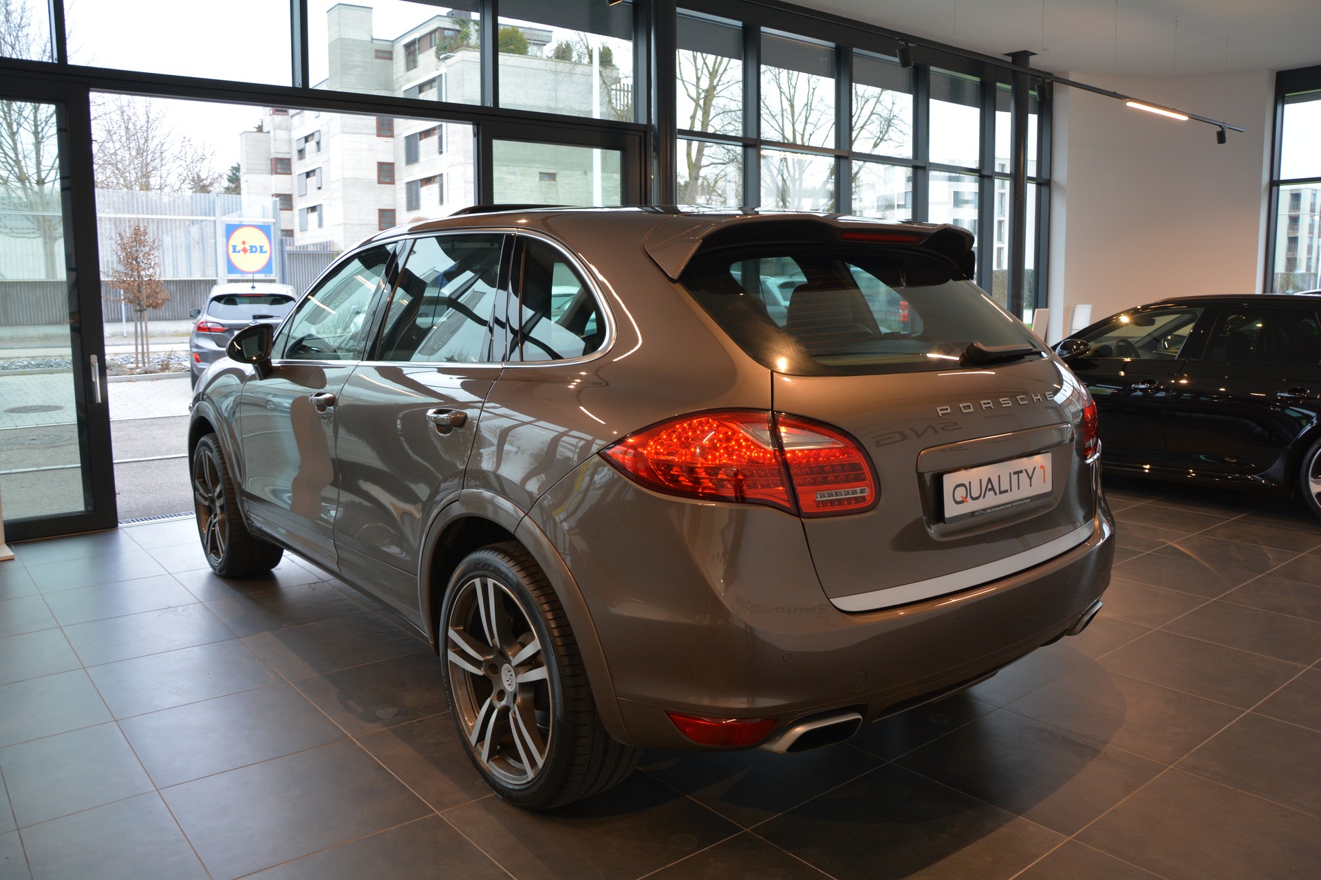 PORSCHE Cayenne Diesel-image-3