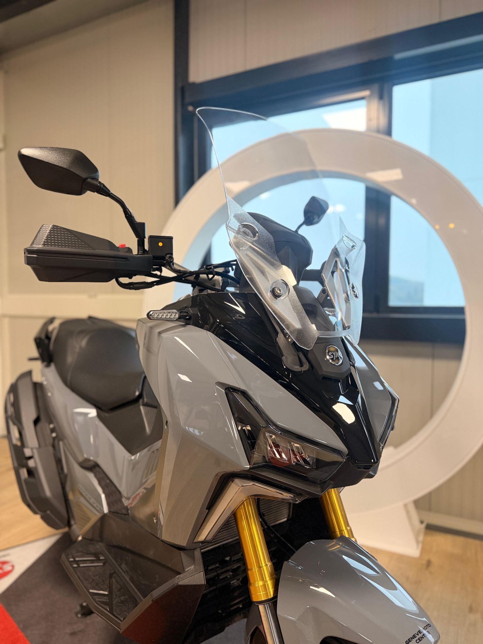 SYM ADX TG 400 EURO 5+-showroom-element-1