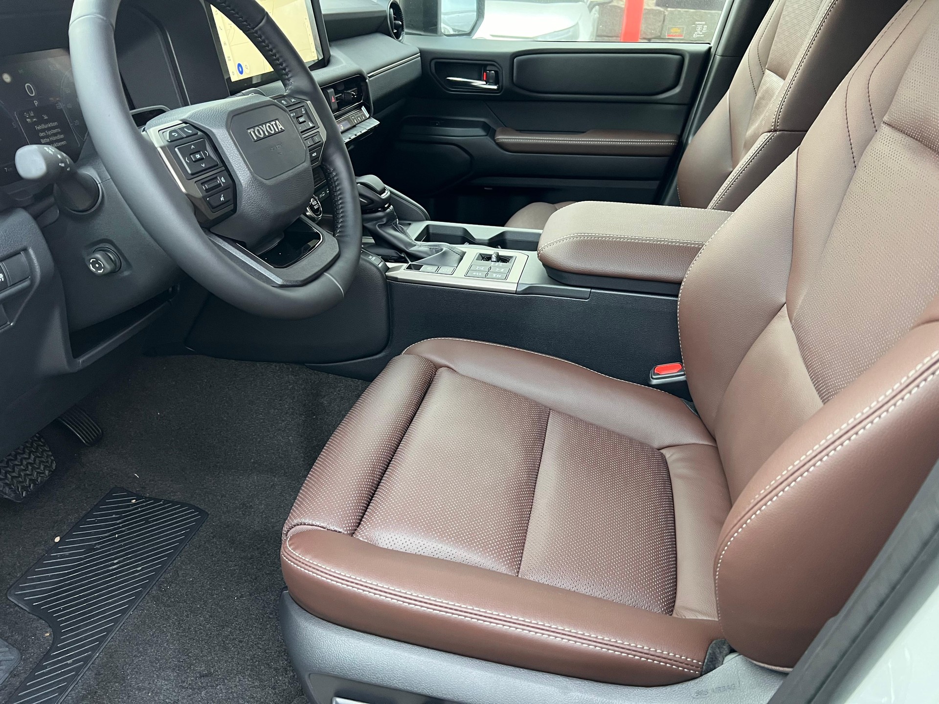 TOYOTA Land Cruiser 2.8 D 48V Invincible-image-8