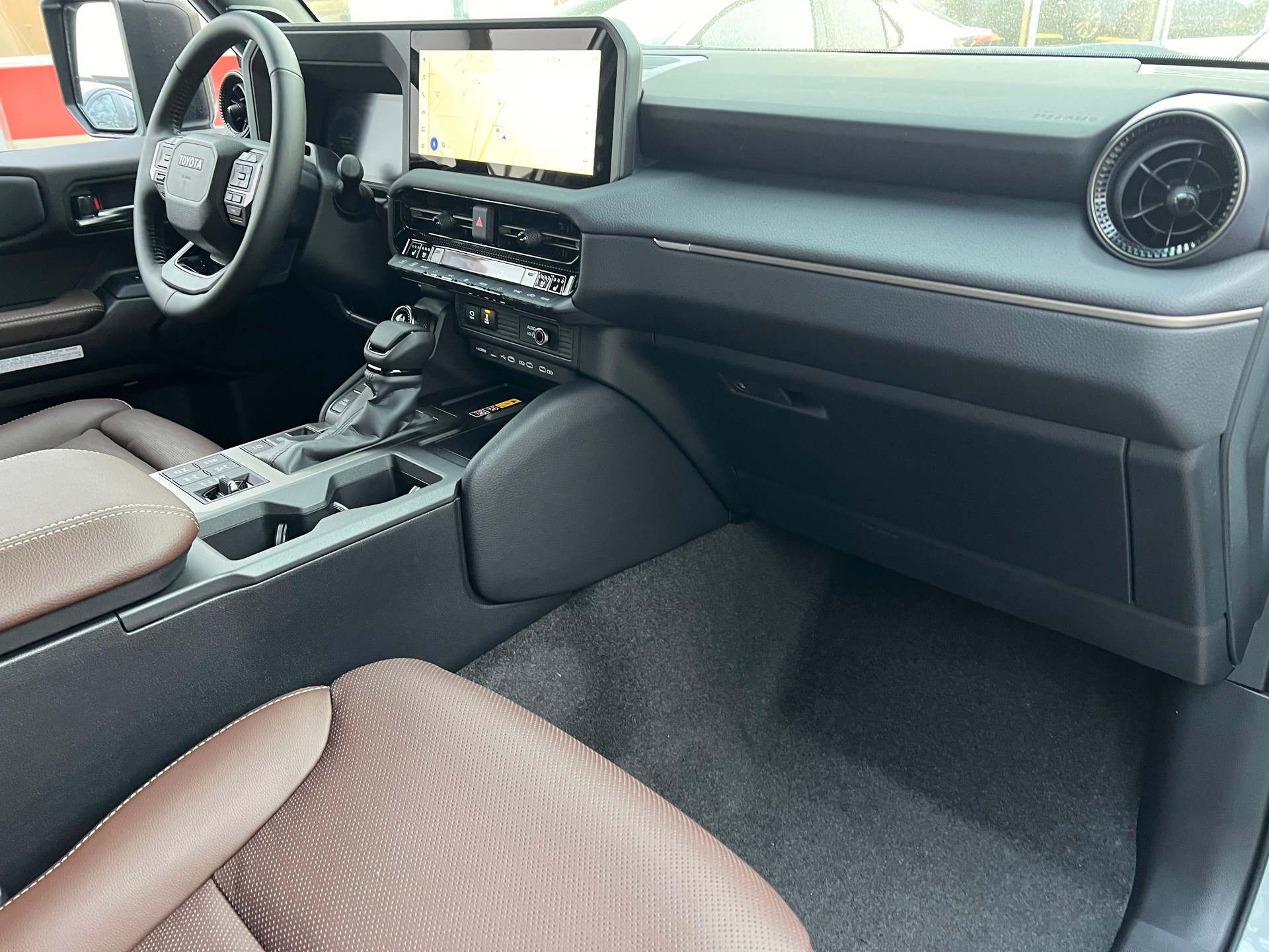 TOYOTA Land Cruiser 2.8 D 48V Invincible-image-14