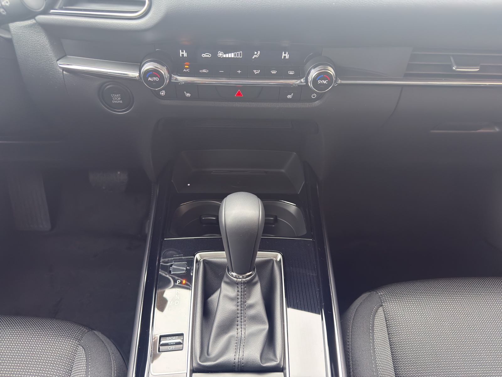 MAZDA CX-30 SKYACTIV-X 186 M Hybrid Centre Line AWD AT-image-13