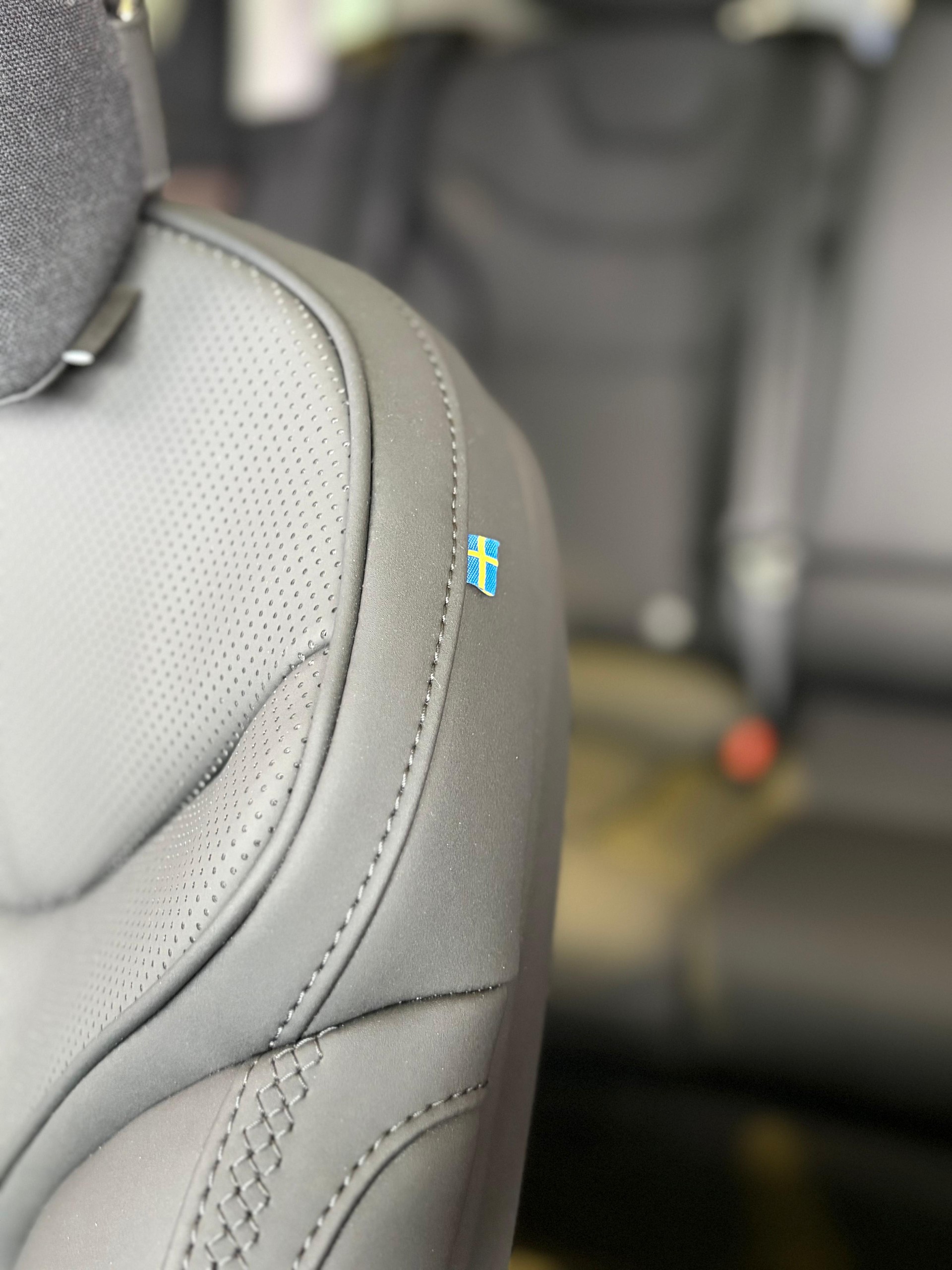 VOLVO ES90 Ultra-image-12