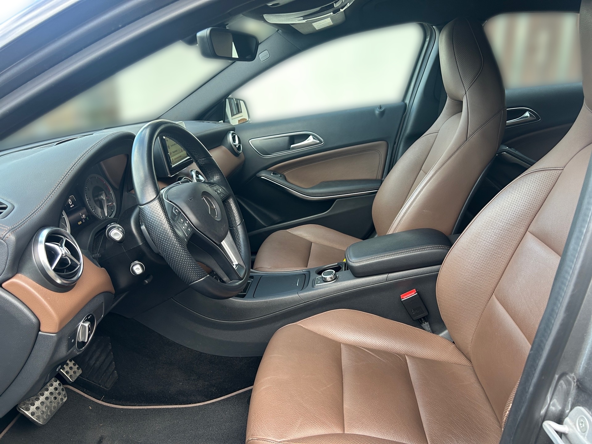 MERCEDES-BENZ A 250 Style 4Matic 7G-DCT-image-6