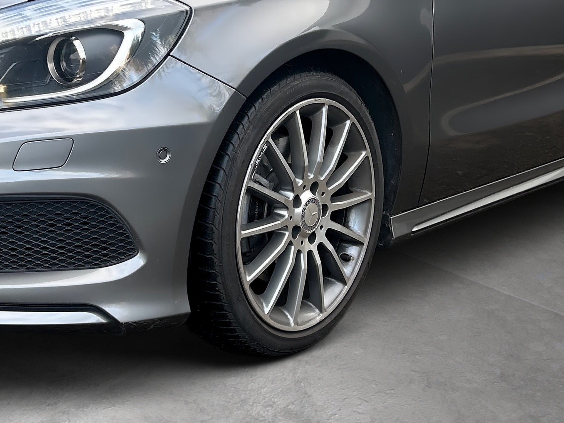 MERCEDES-BENZ A 250 Style 4Matic 7G-DCT-image-2